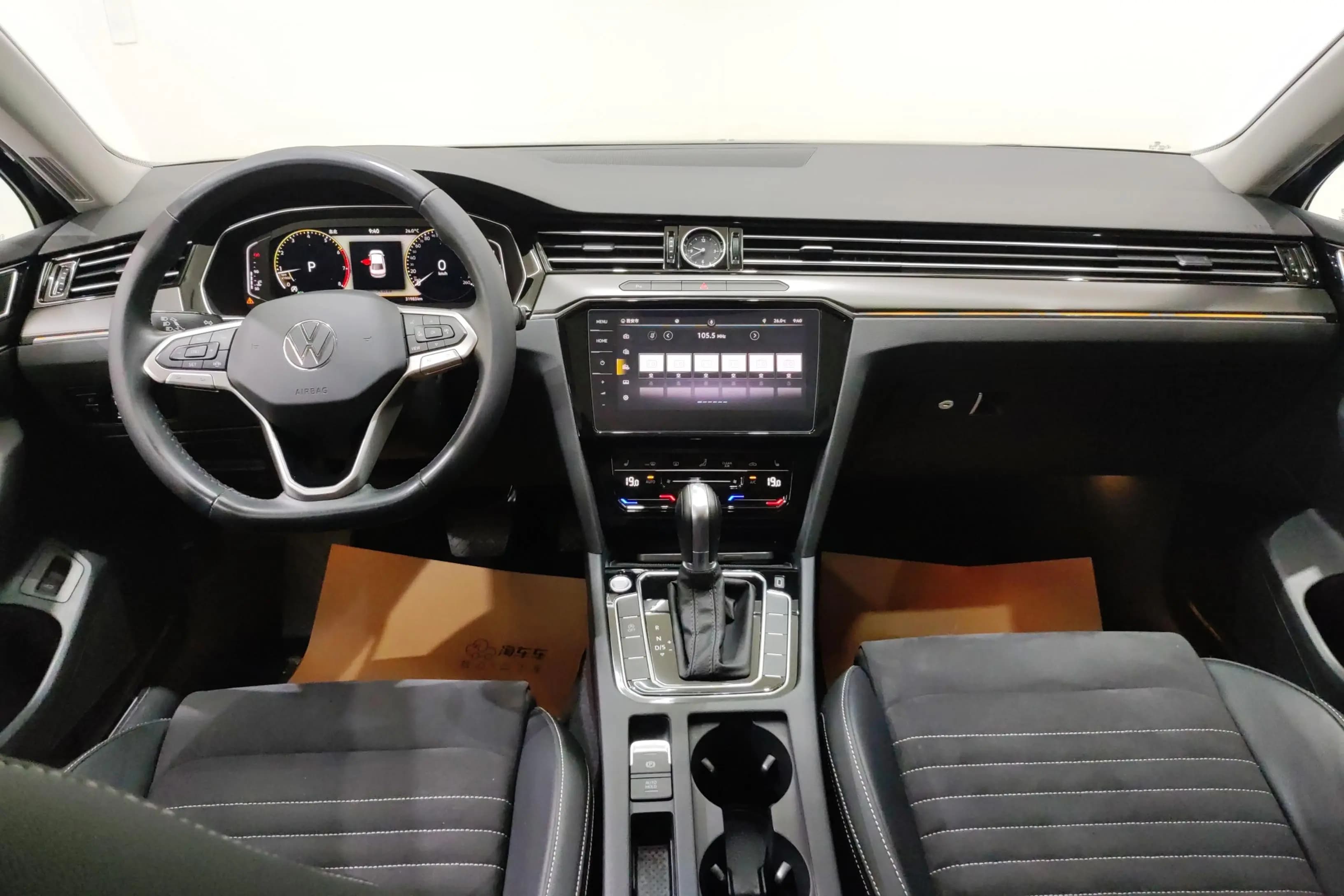 Volkswagen Magotan 2022 г. 32024 км. — фото 12