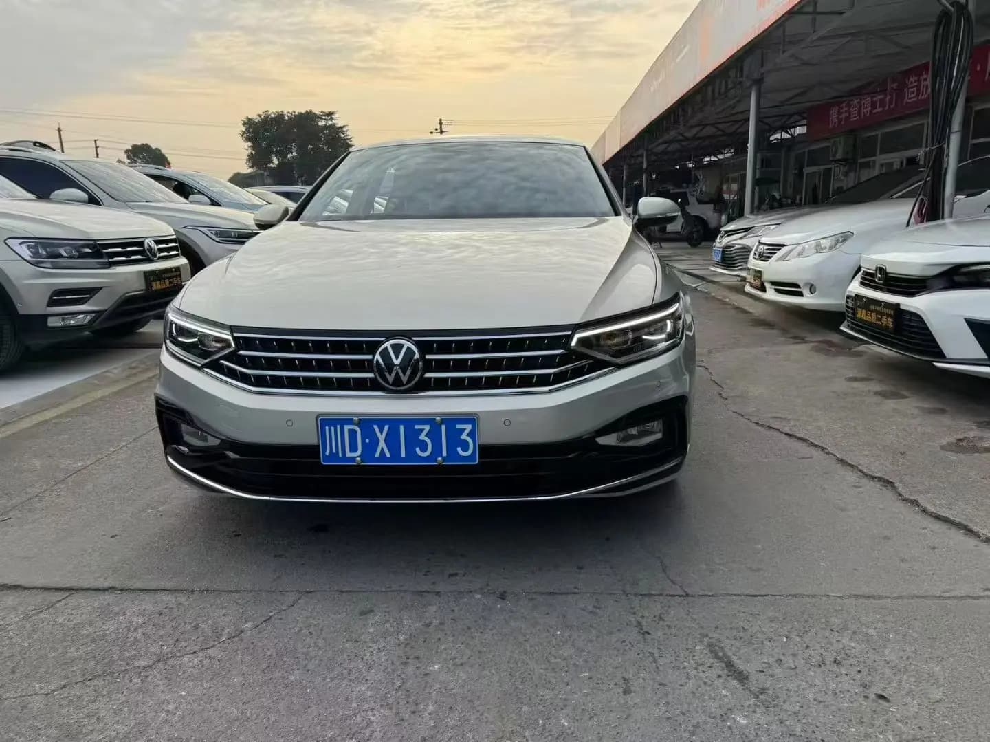 Volkswagen Magotan 2023 г. 30020 км. — фото 2