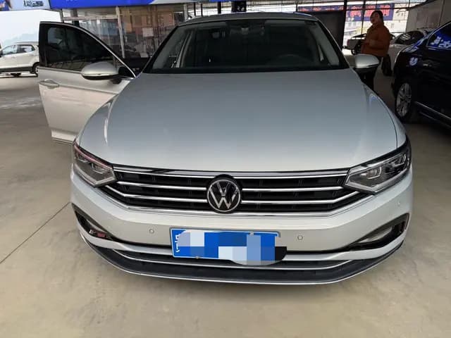 Volkswagen Magotan 2021 г. 41019 км. — фото 2