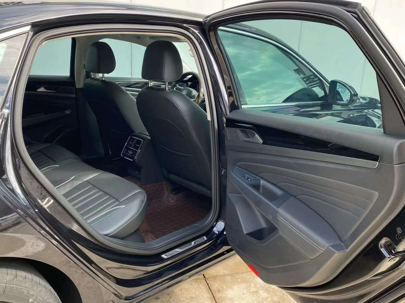 Volkswagen Passat 2021 г. 91063 км. — фото 15