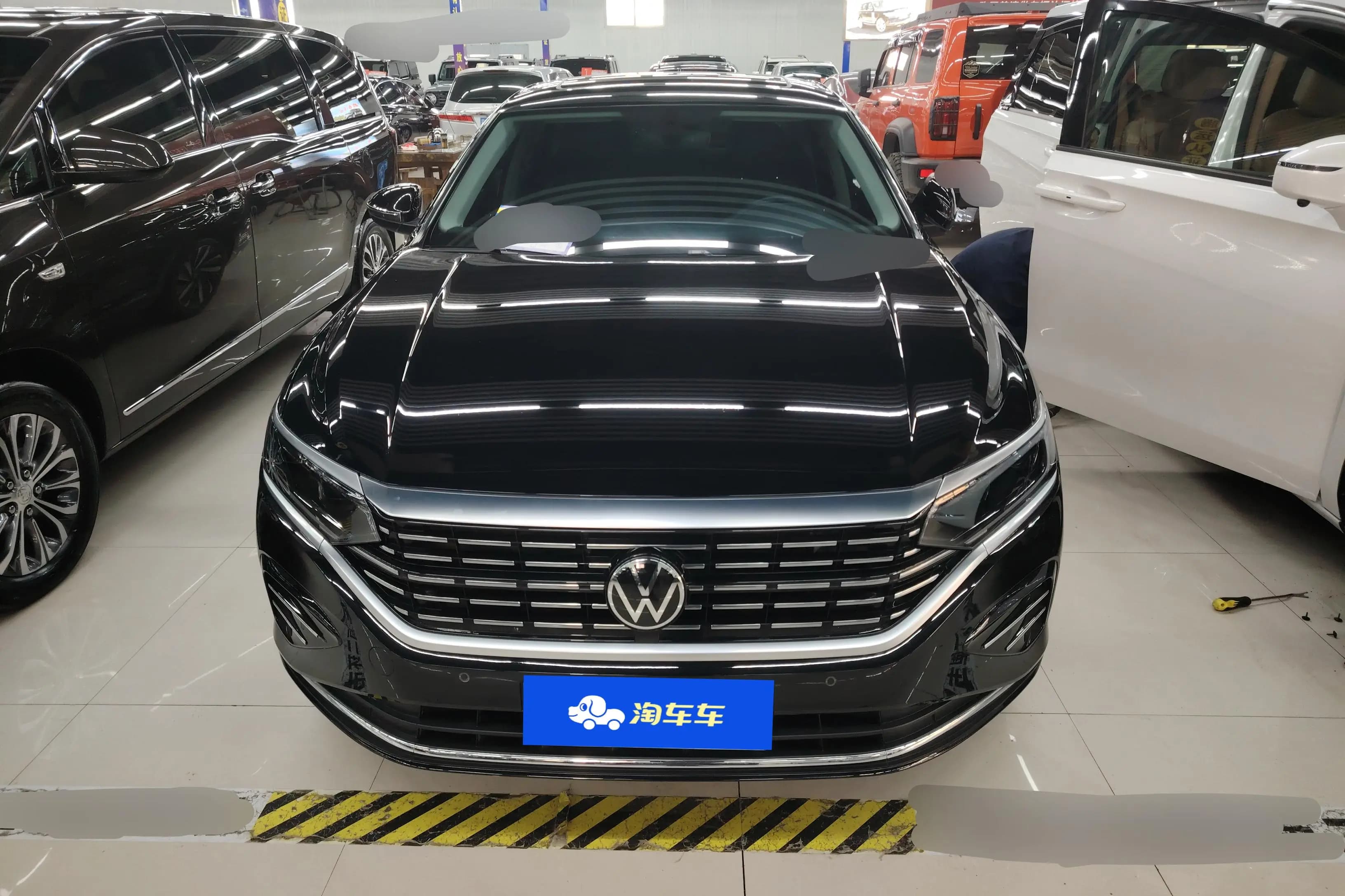 Volkswagen Passat 2023 г. 27064 км. — фото 2