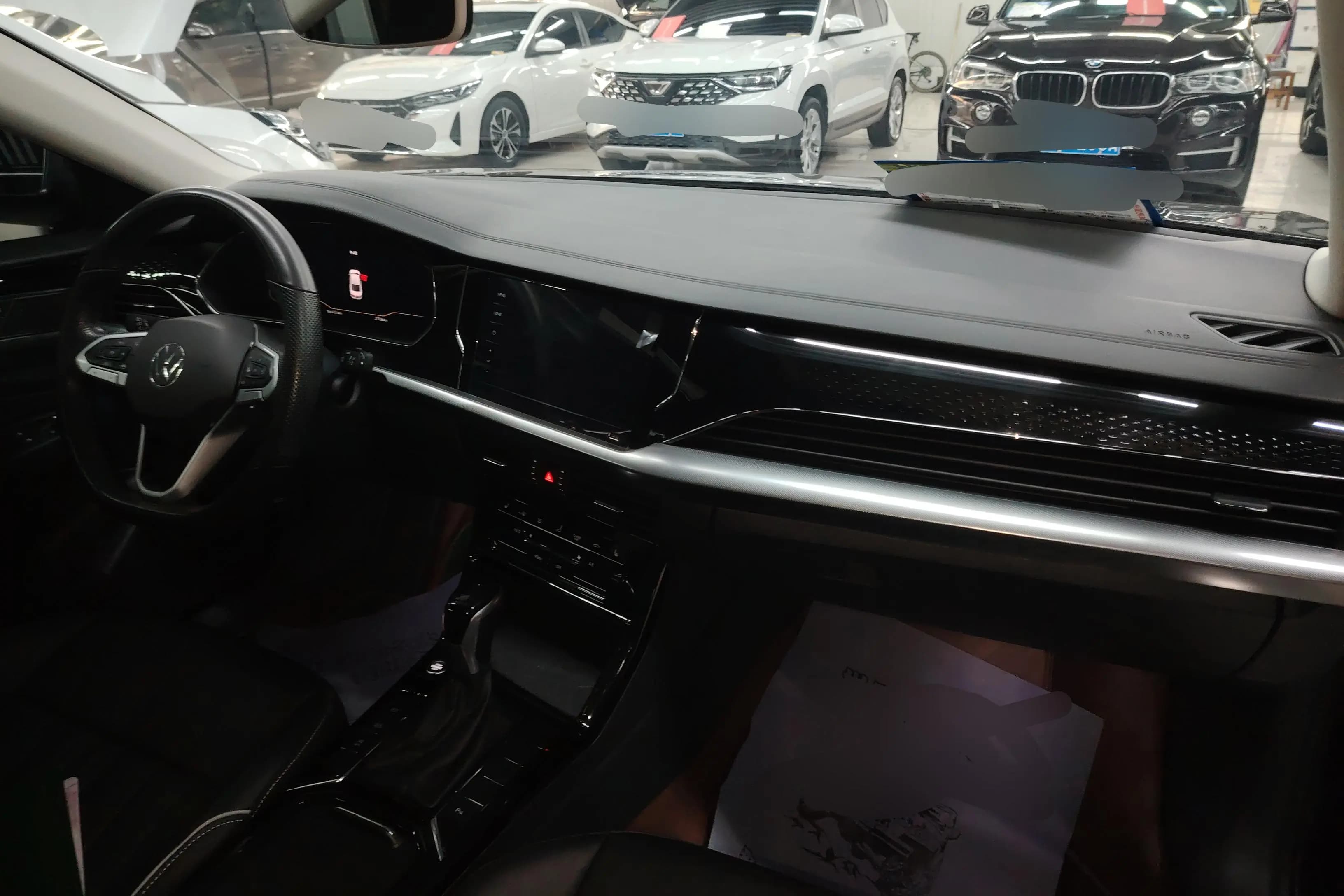 Volkswagen Passat 2023 г. 27064 км. — фото 12
