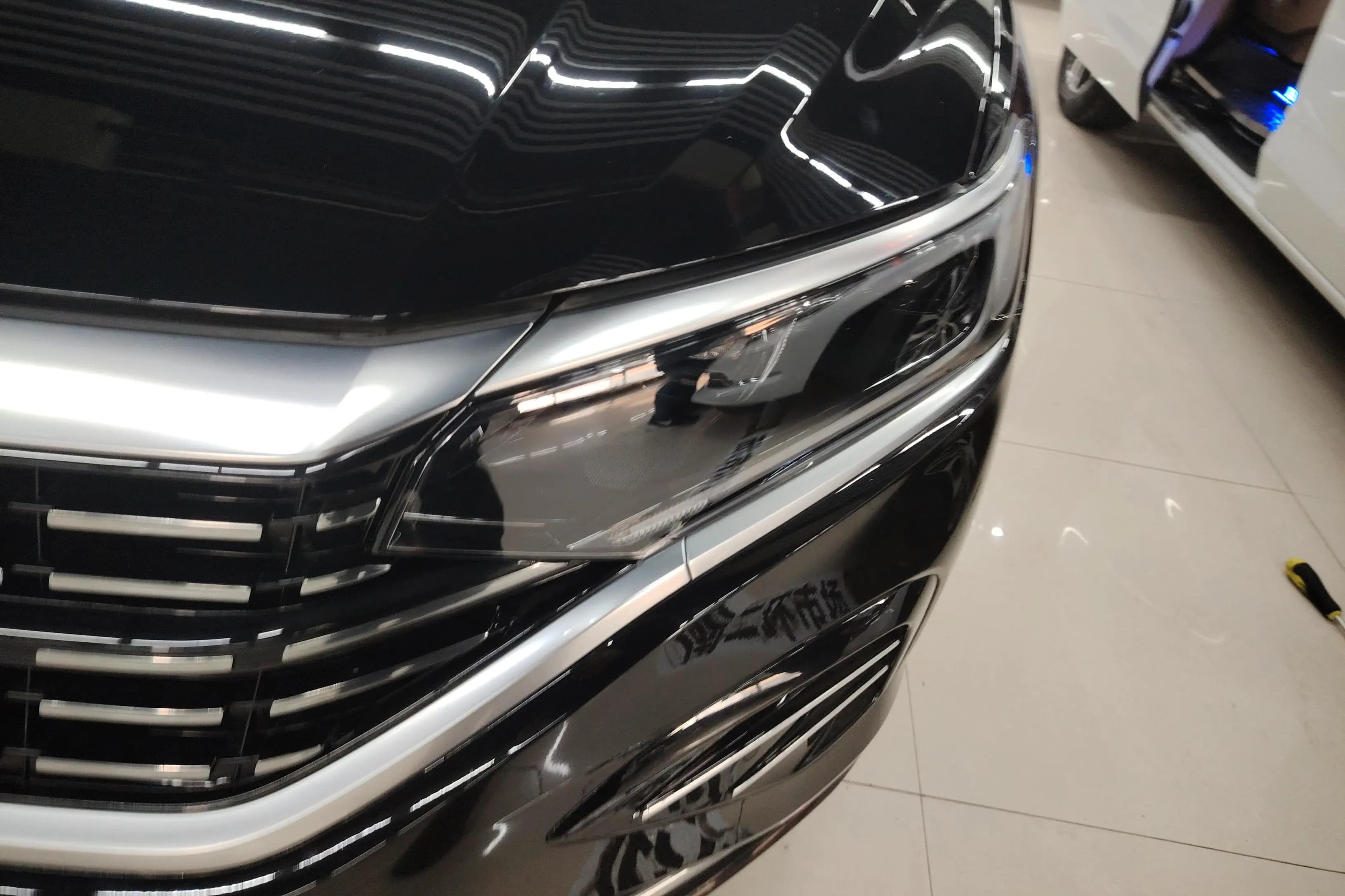Volkswagen Passat 2023 г. 27064 км. — фото 4