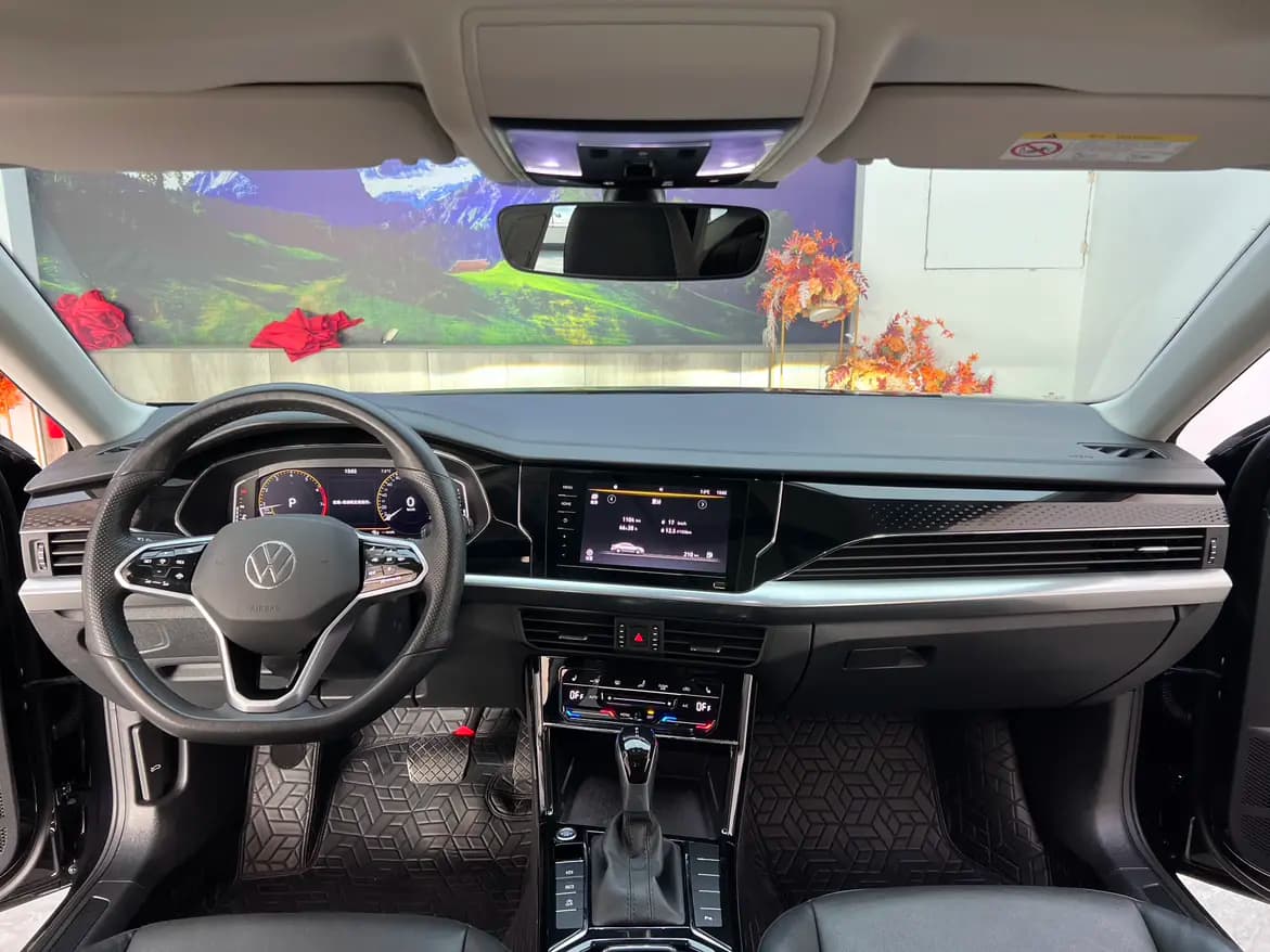 Volkswagen Passat 2023 г. 50065 км. — фото 7