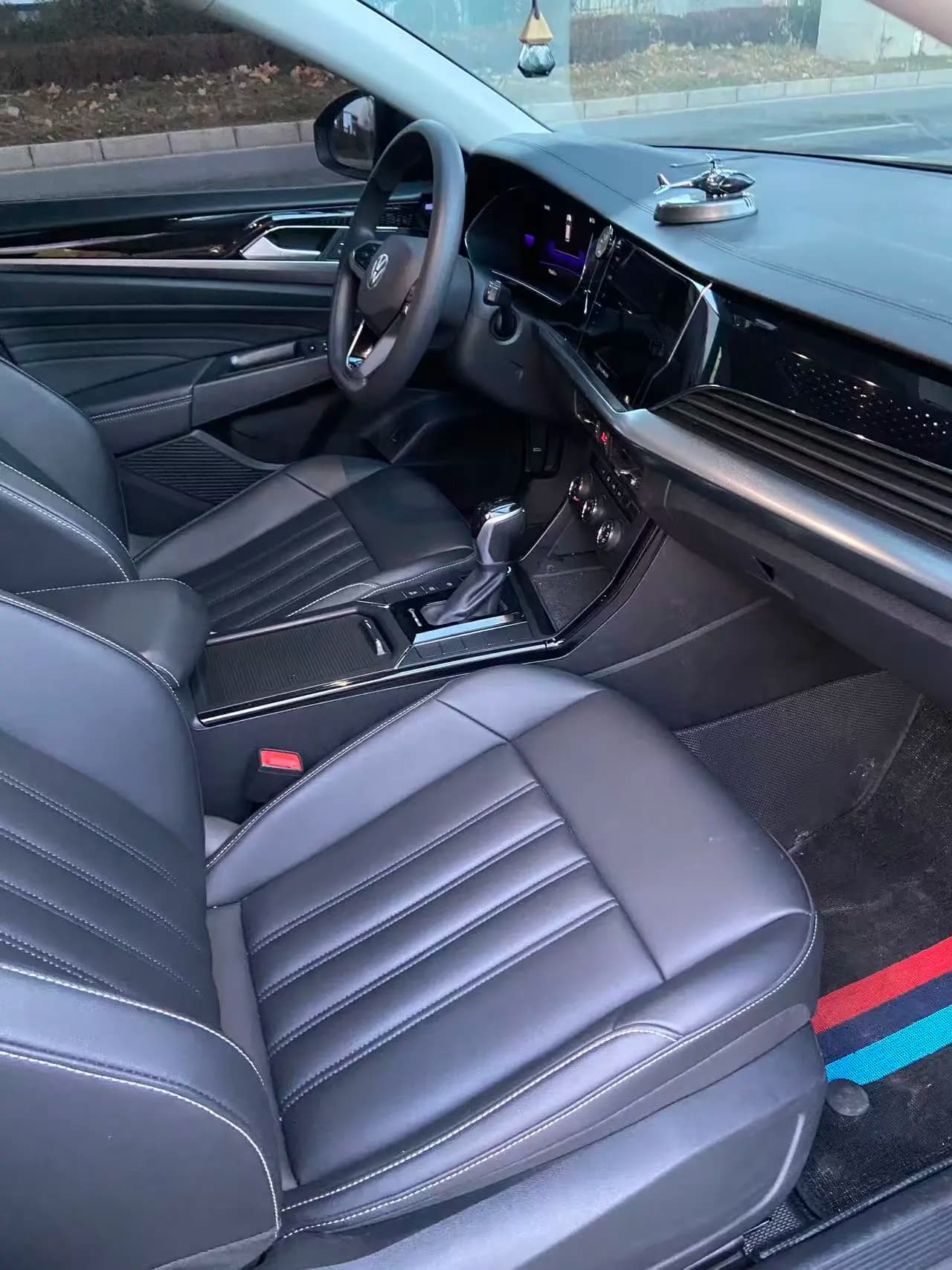 Volkswagen Passat 2022 г. 95066 км. — фото 7