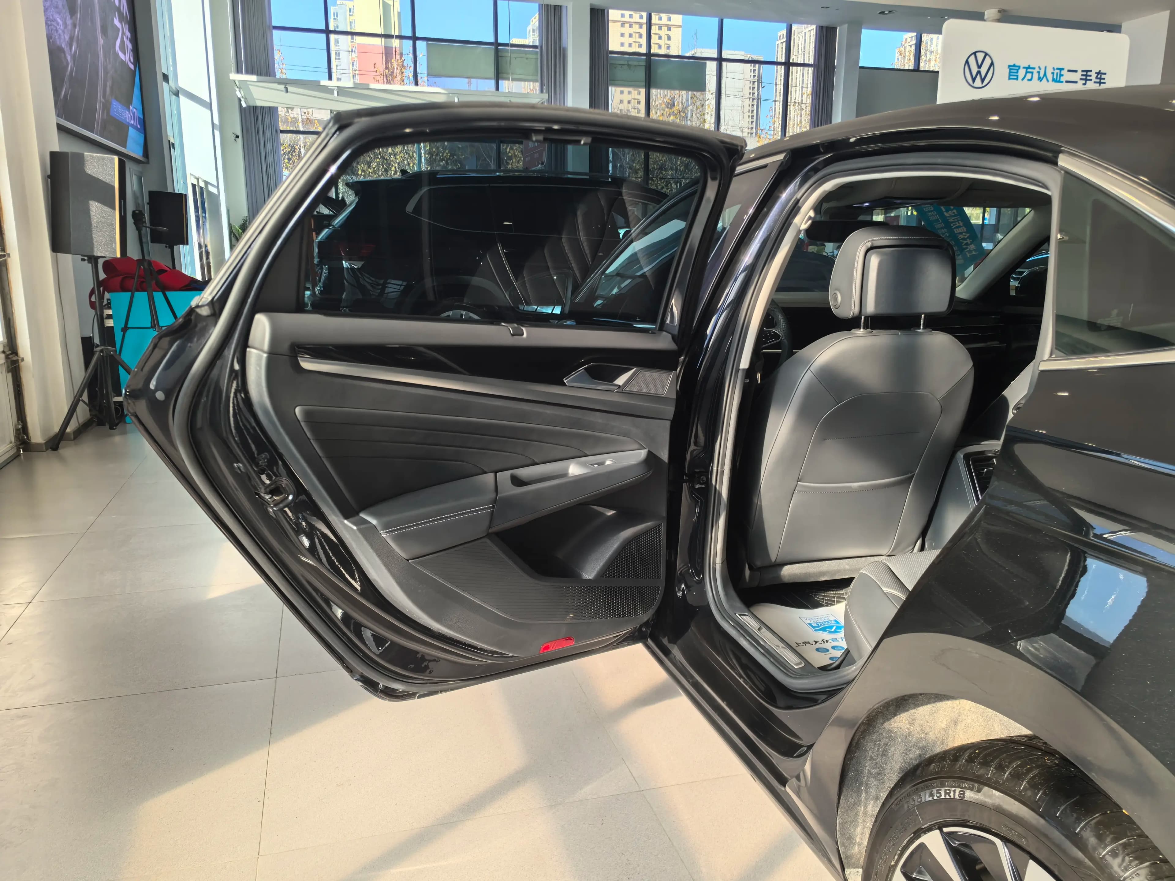 Volkswagen Passat 2024 г. 7067 км. — фото 11