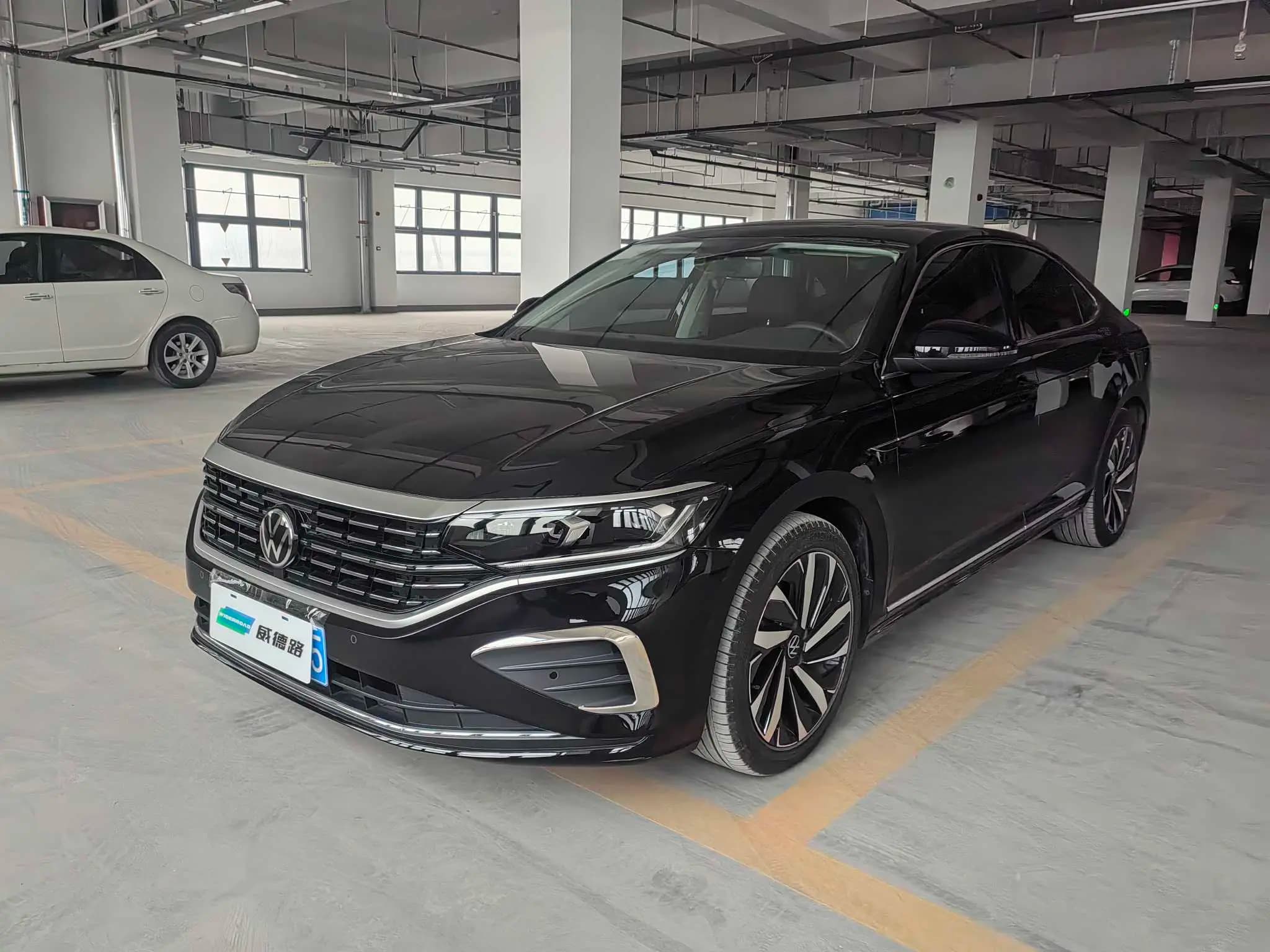 Volkswagen Passat 2024 г. 16168 км.