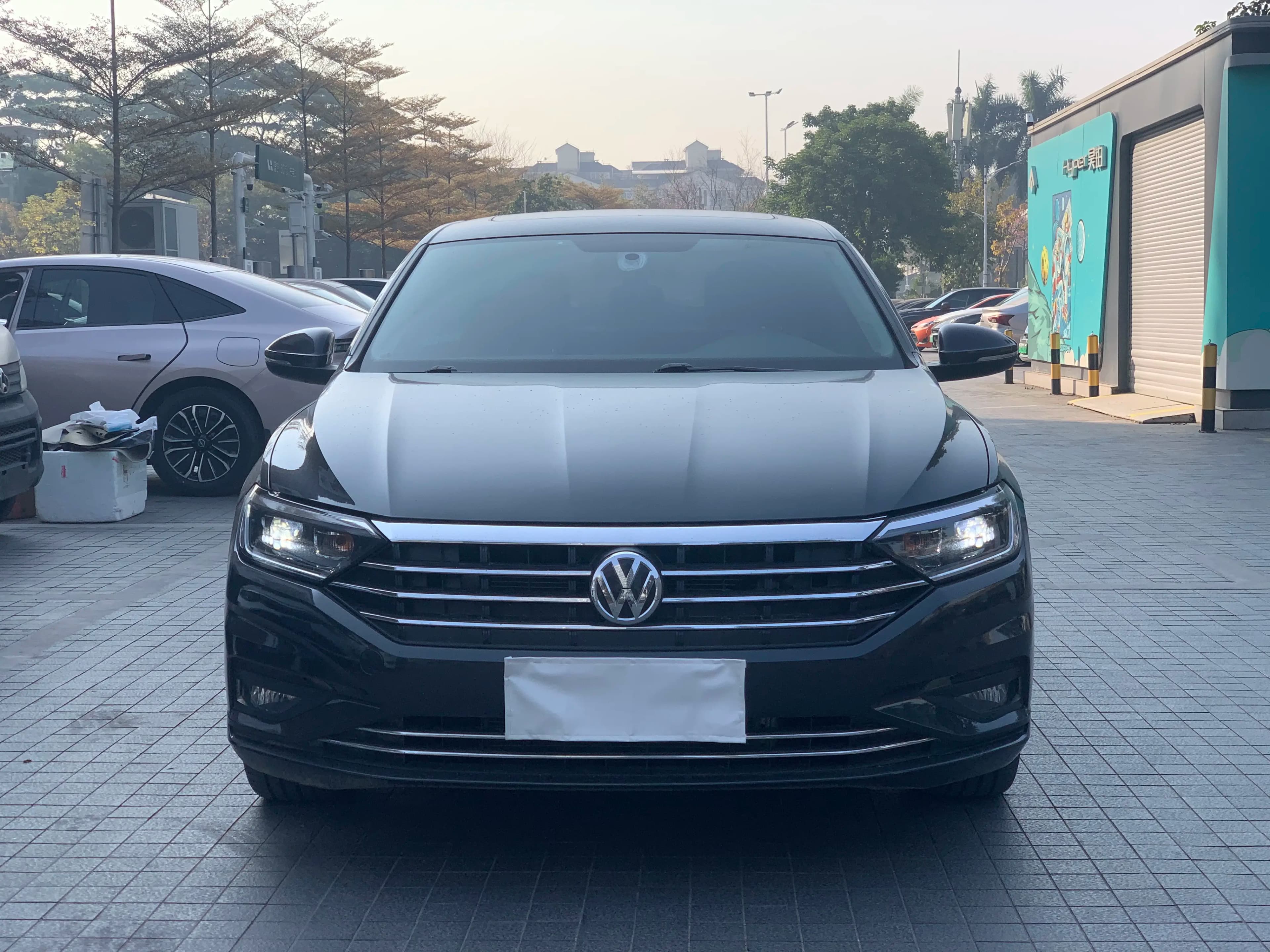 Volkswagen Sagitar 2022 г. 61065 км. — фото 2