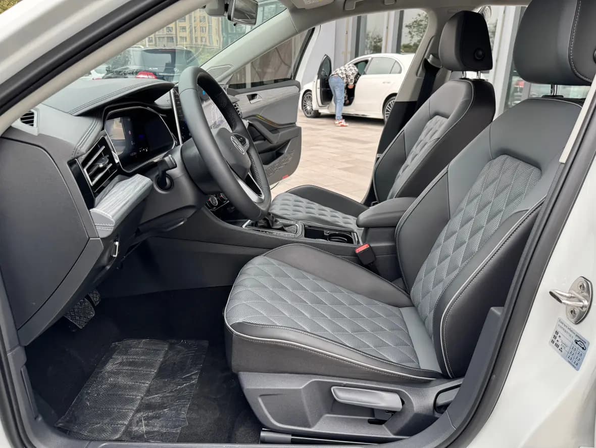 Volkswagen Sagitar 2024 г. 16066 км. — фото 25