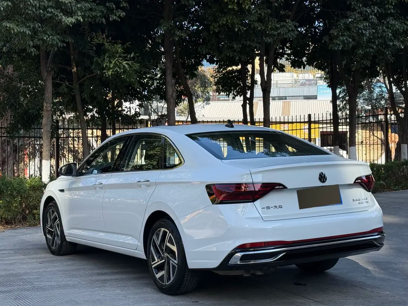 Volkswagen Sagitar 2023 г. 67067 км. — фото 4