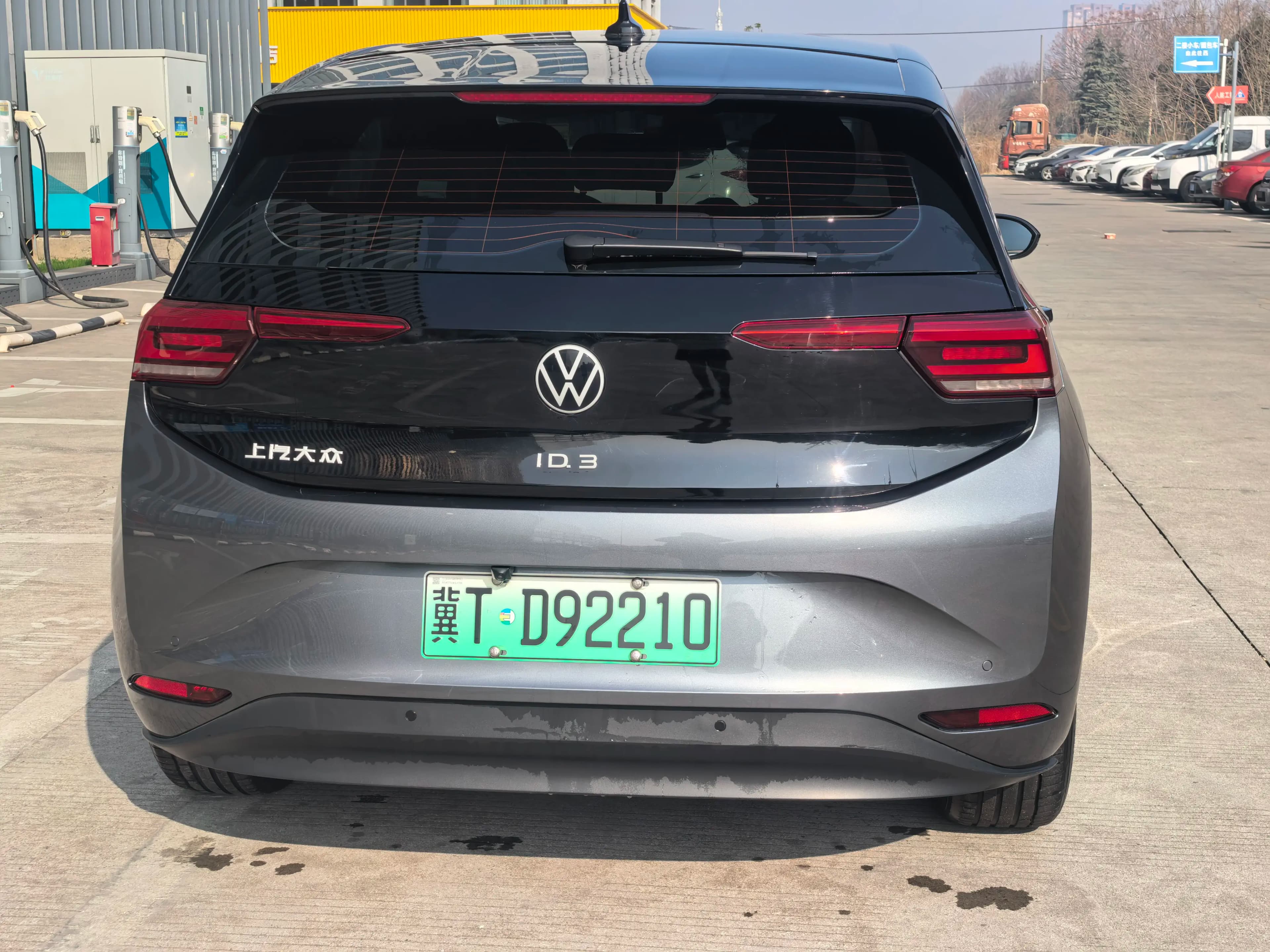 Volkswagen ID.3 2023 г. 55097 км. — фото 5