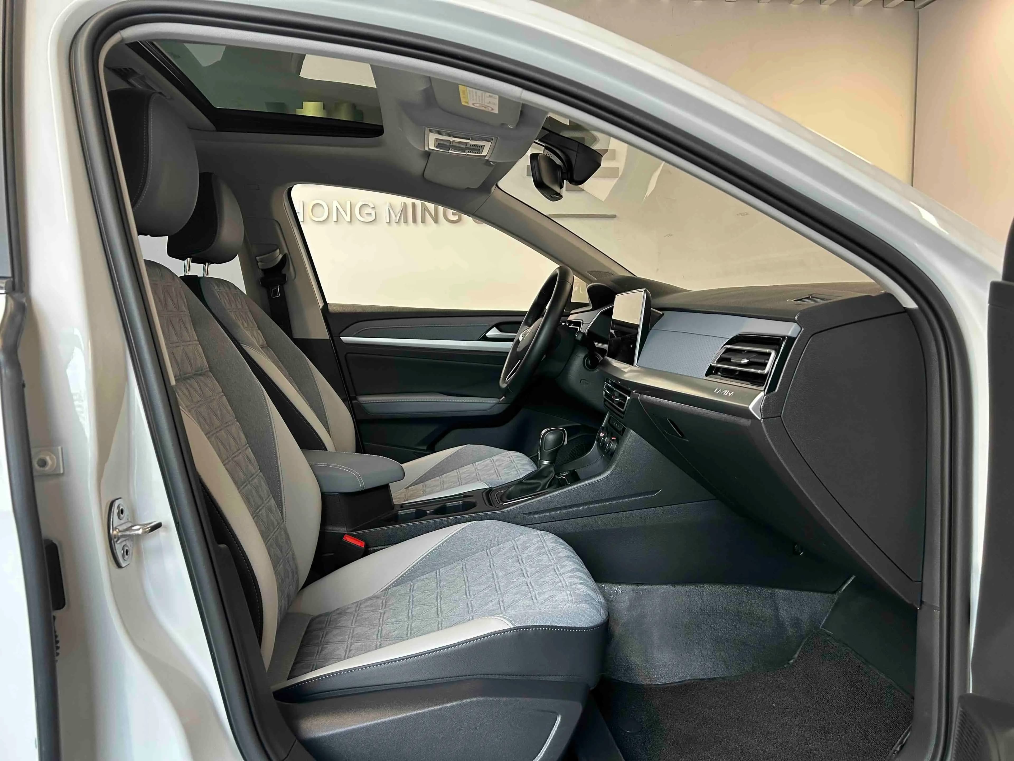 Volkswagen Lavida 2023 г. 43000 км. — фото 12