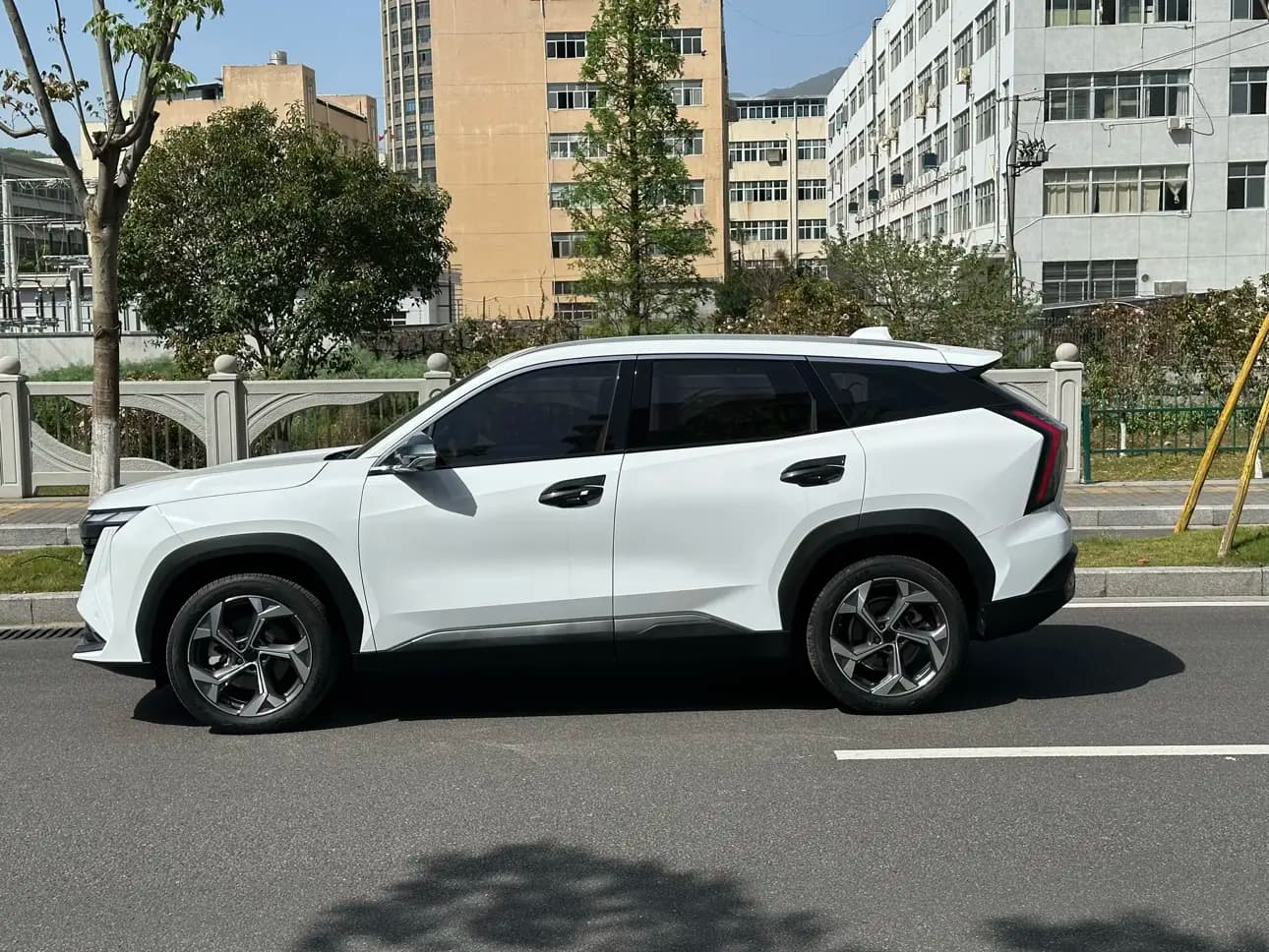Geely Atlas L 2024 г. 20103 км. — фото 3