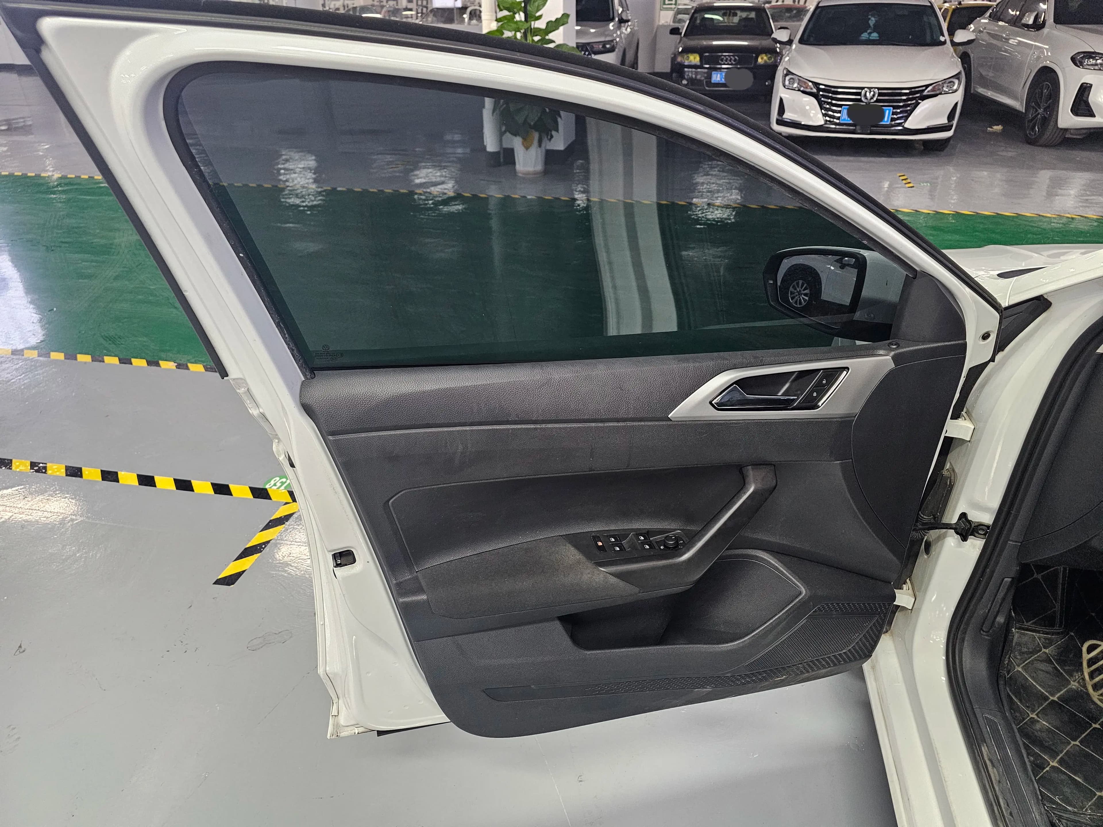 Volkswagen Polo 2022 г. 49944 км. — фото 16