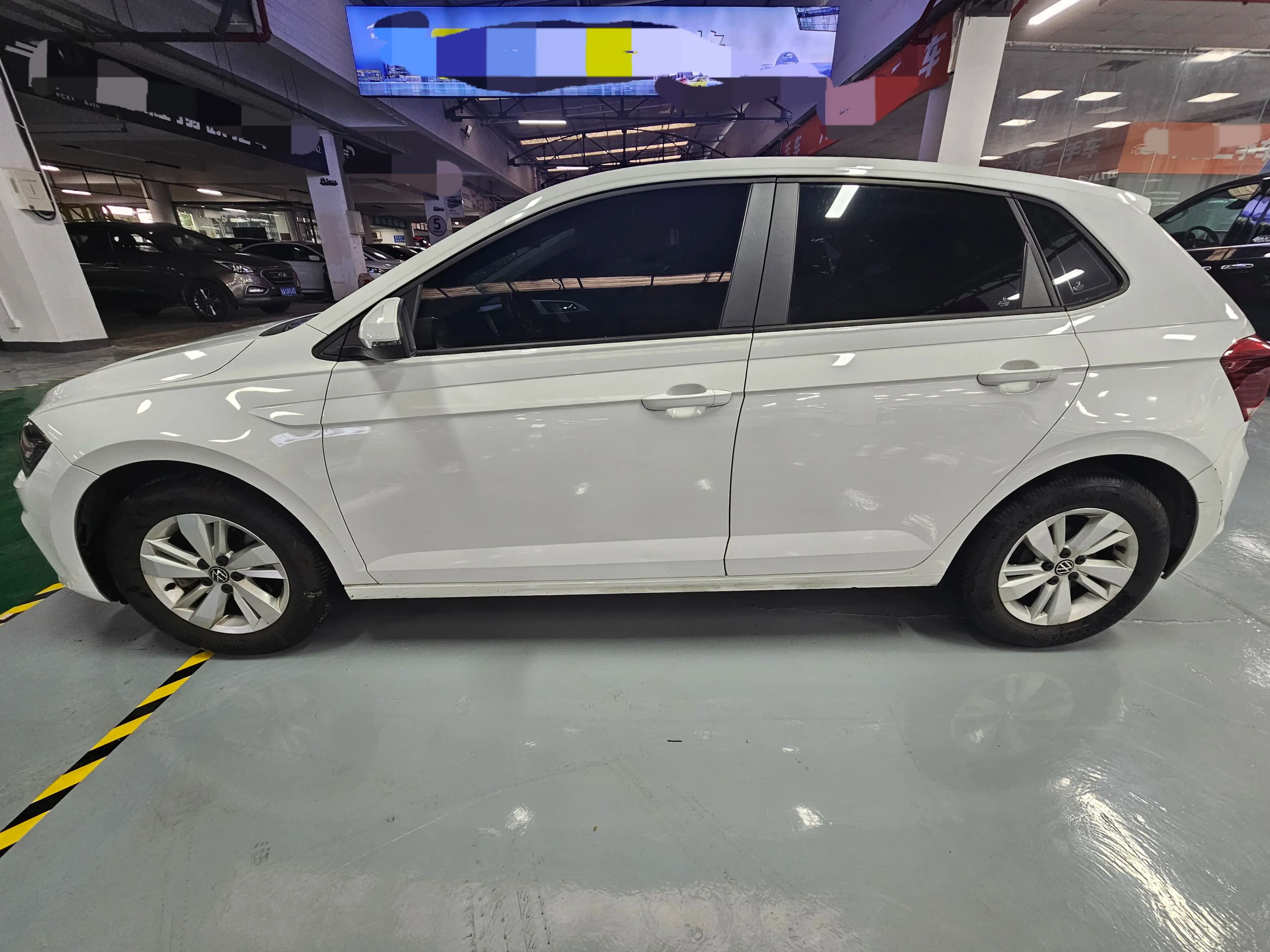 Volkswagen Polo 2022 г. 49944 км. — фото 3