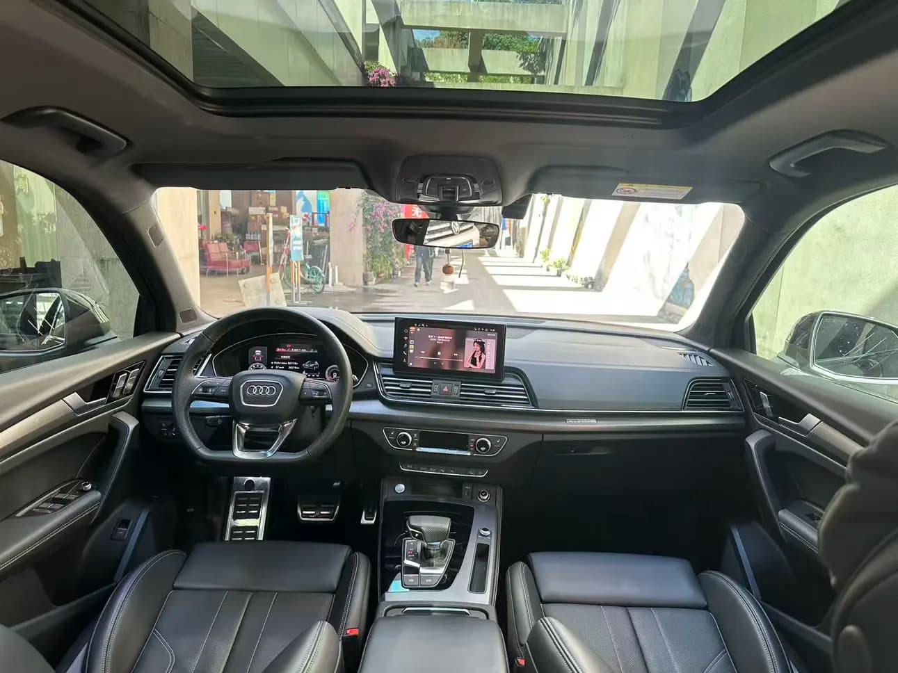 Audi Q5L 2025 г. 30075 км. — фото 6