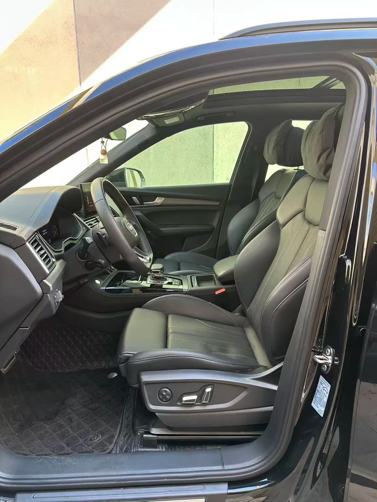 Audi Q5L 2025 г. 30075 км. — фото 8