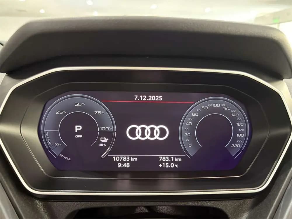 Audi Q4 e-tron 2024 г. 10779 км. — фото 11