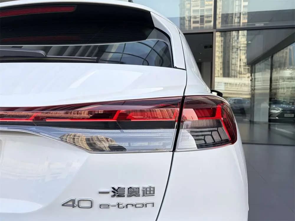 Audi Q4 e-tron 2024 г. 10779 км. — фото 8