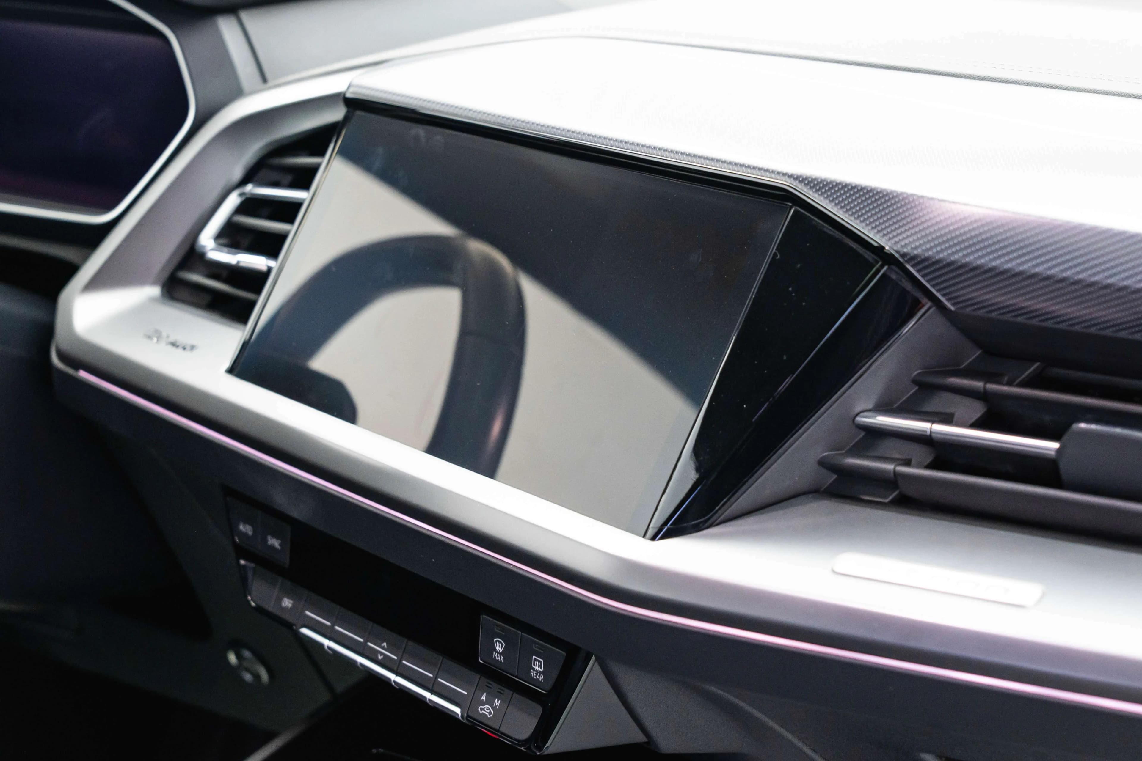 Audi Q4 e-tron 2023 г. 50072 км. — фото 11
