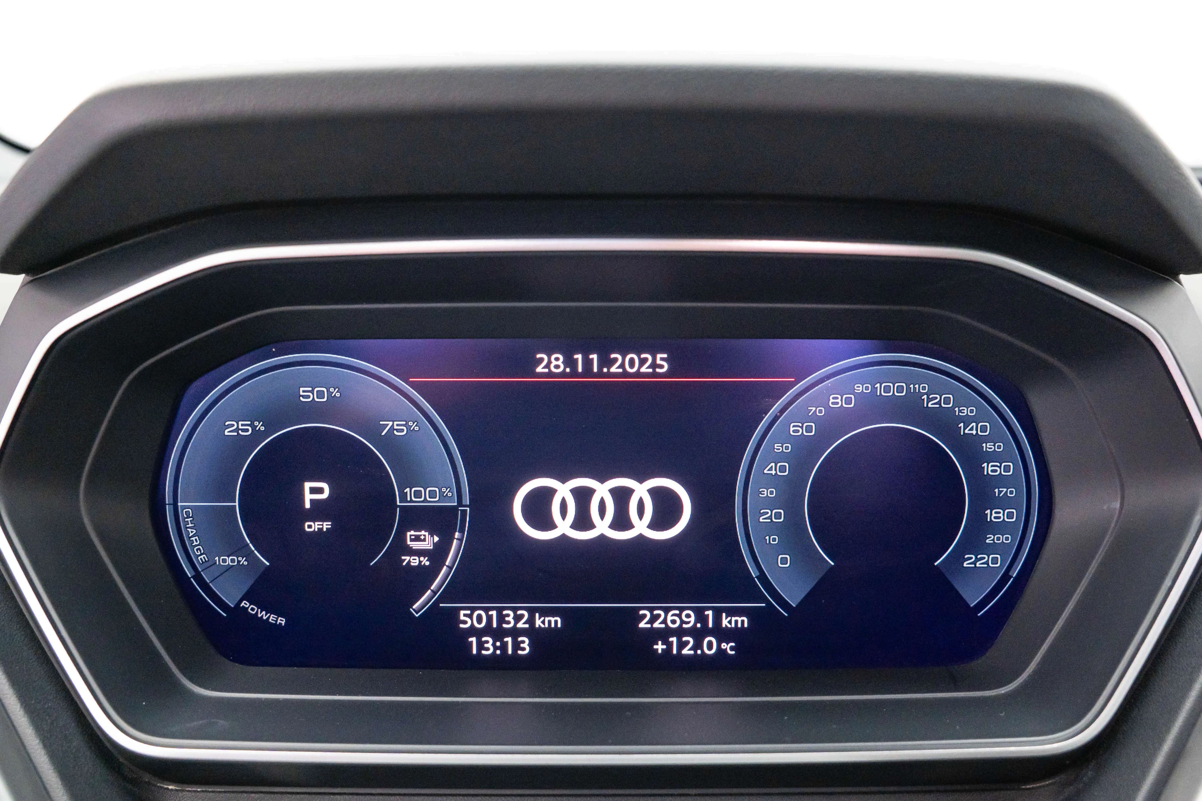 Audi Q4 e-tron 2023 г. 50072 км. — фото 14
