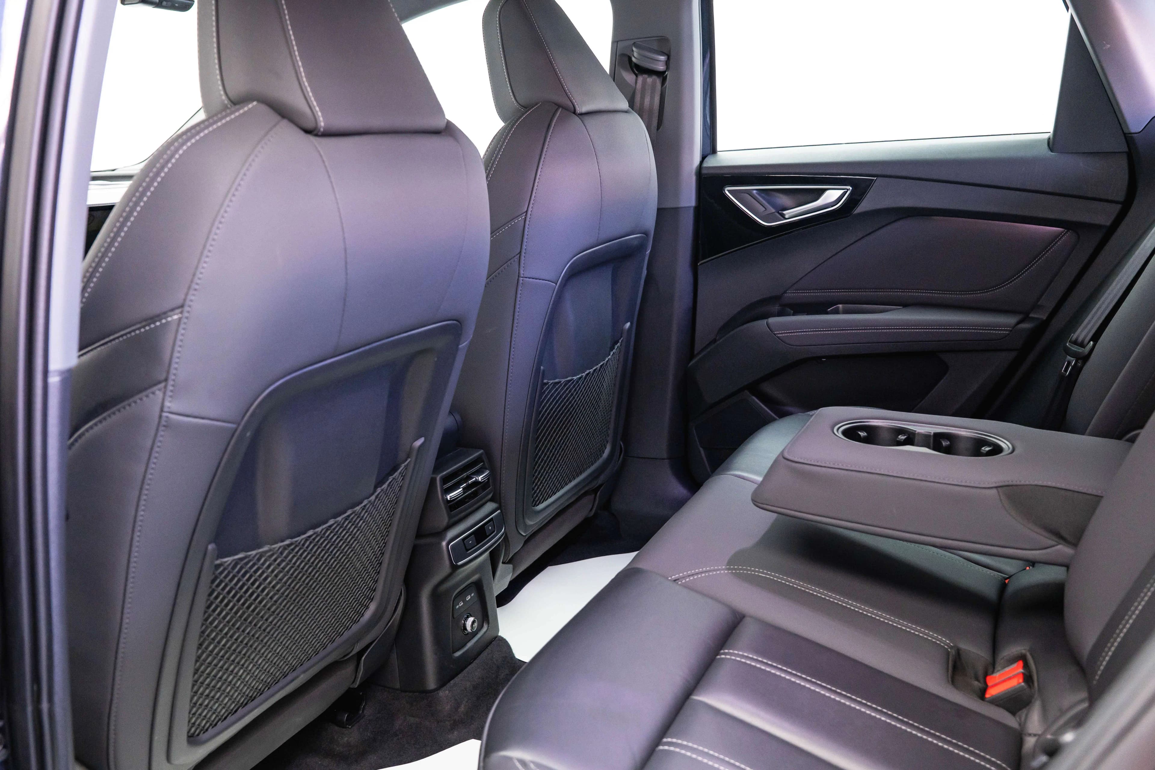 Audi Q4 e-tron 2023 г. 50072 км. — фото 24
