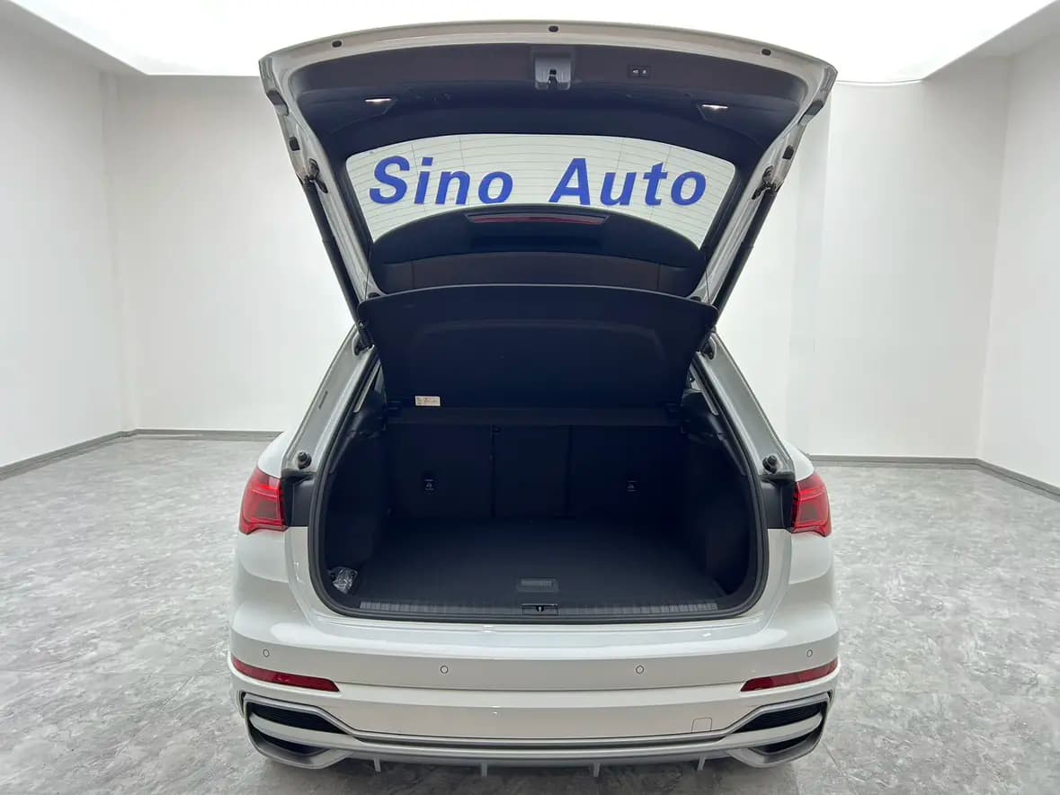 Audi Q3 2021 г. 36003 км. — фото 20