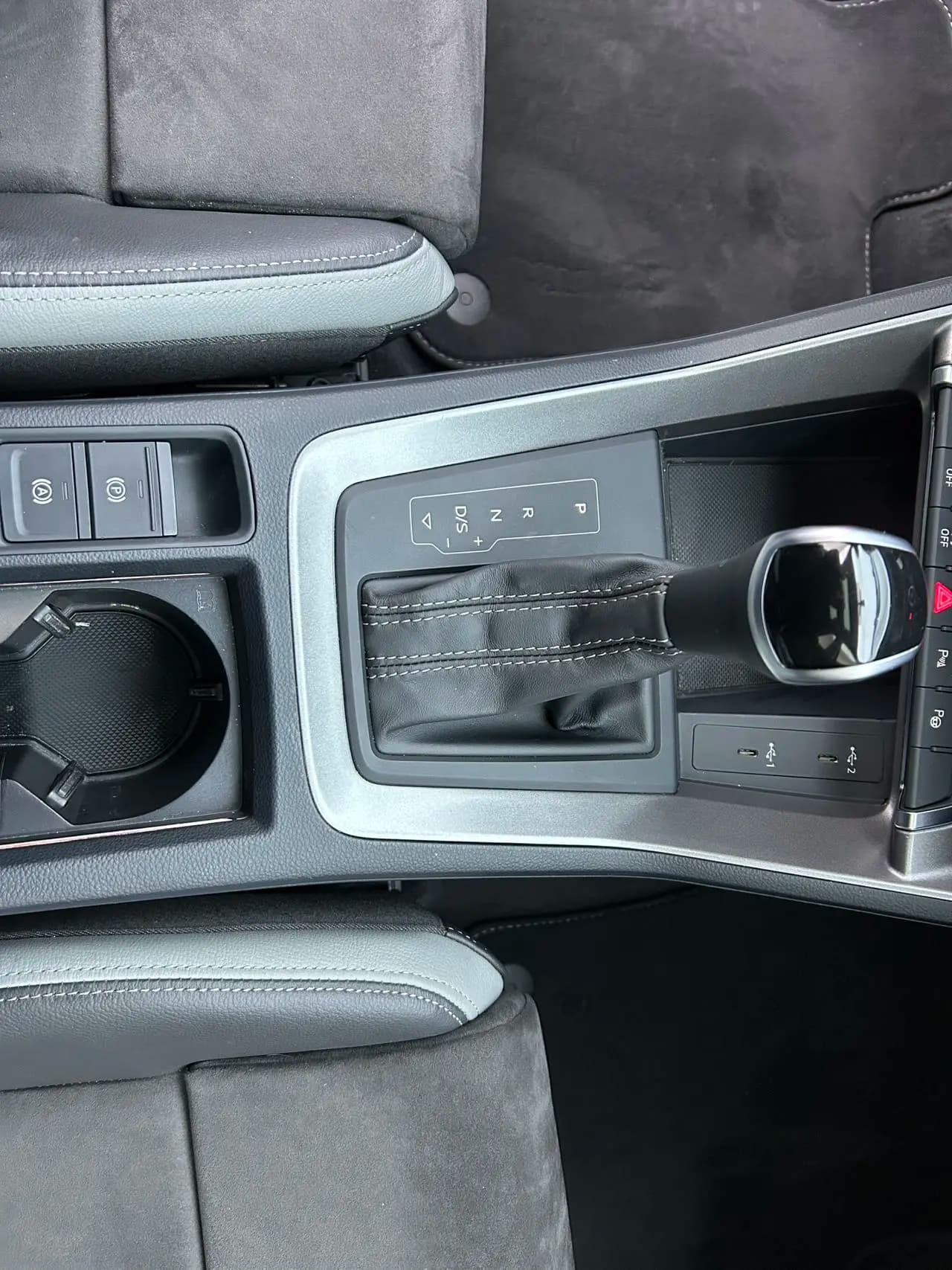 Audi Q3 2021 г. 36003 км. — фото 10