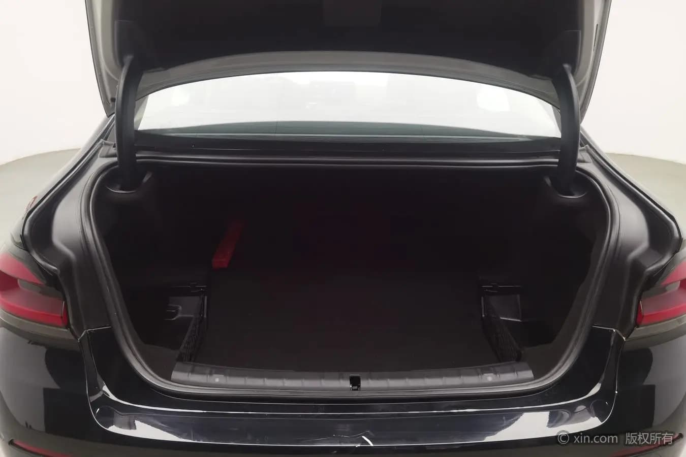 BMW 5 Series PHEV 2021 г. 153414 км. — фото 24