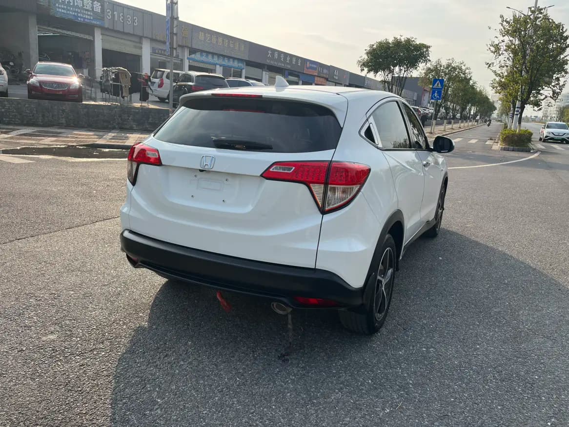 Honda Vezel 2021 г. 68054 км. — фото 6