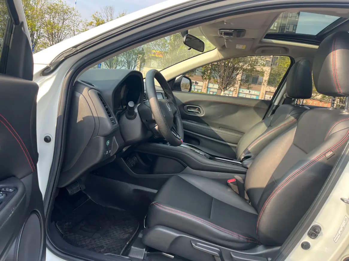 Honda Vezel 2021 г. 68054 км. — фото 8