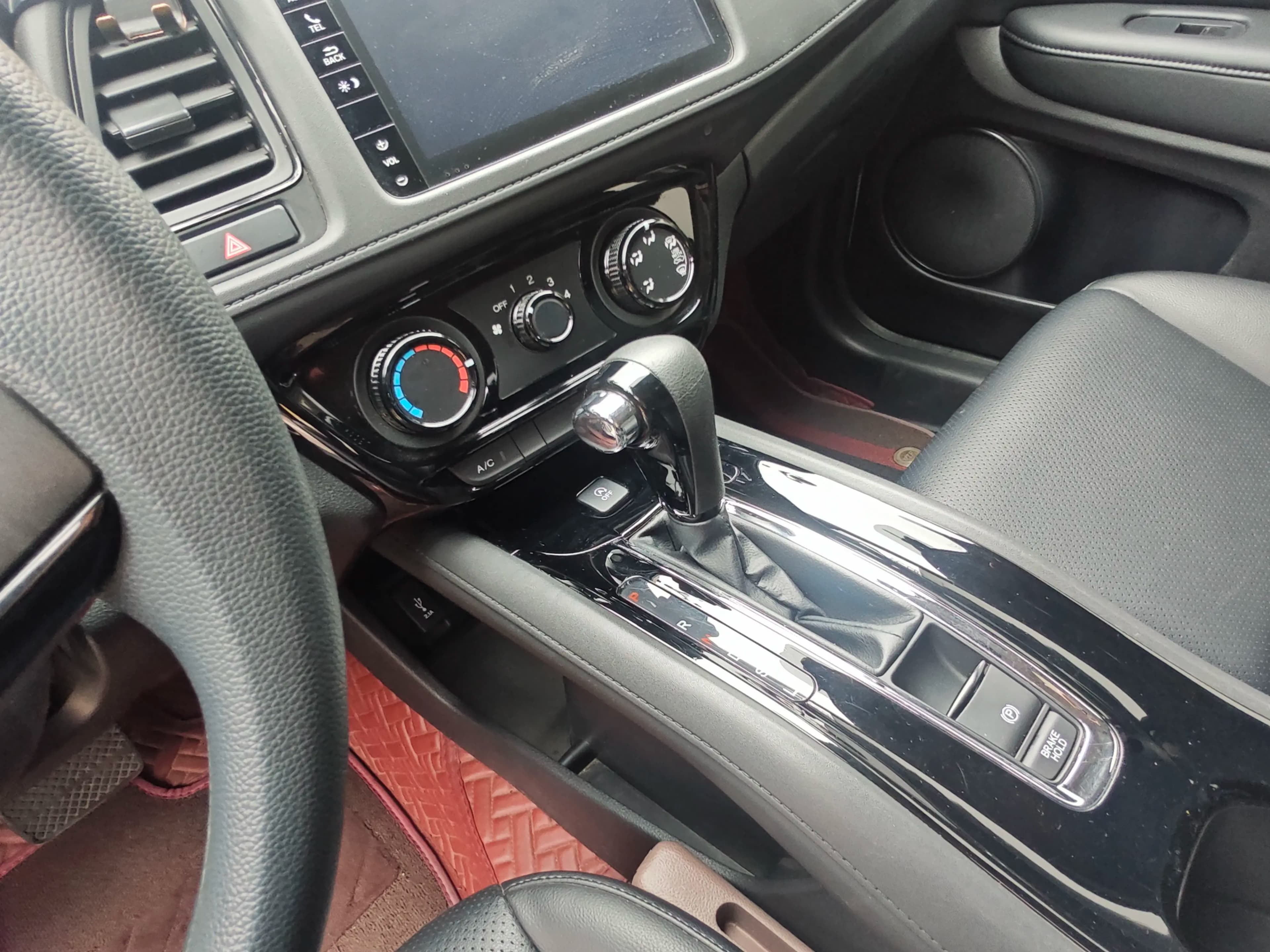 Honda Vezel 2022 г. 43055 км. — фото 11