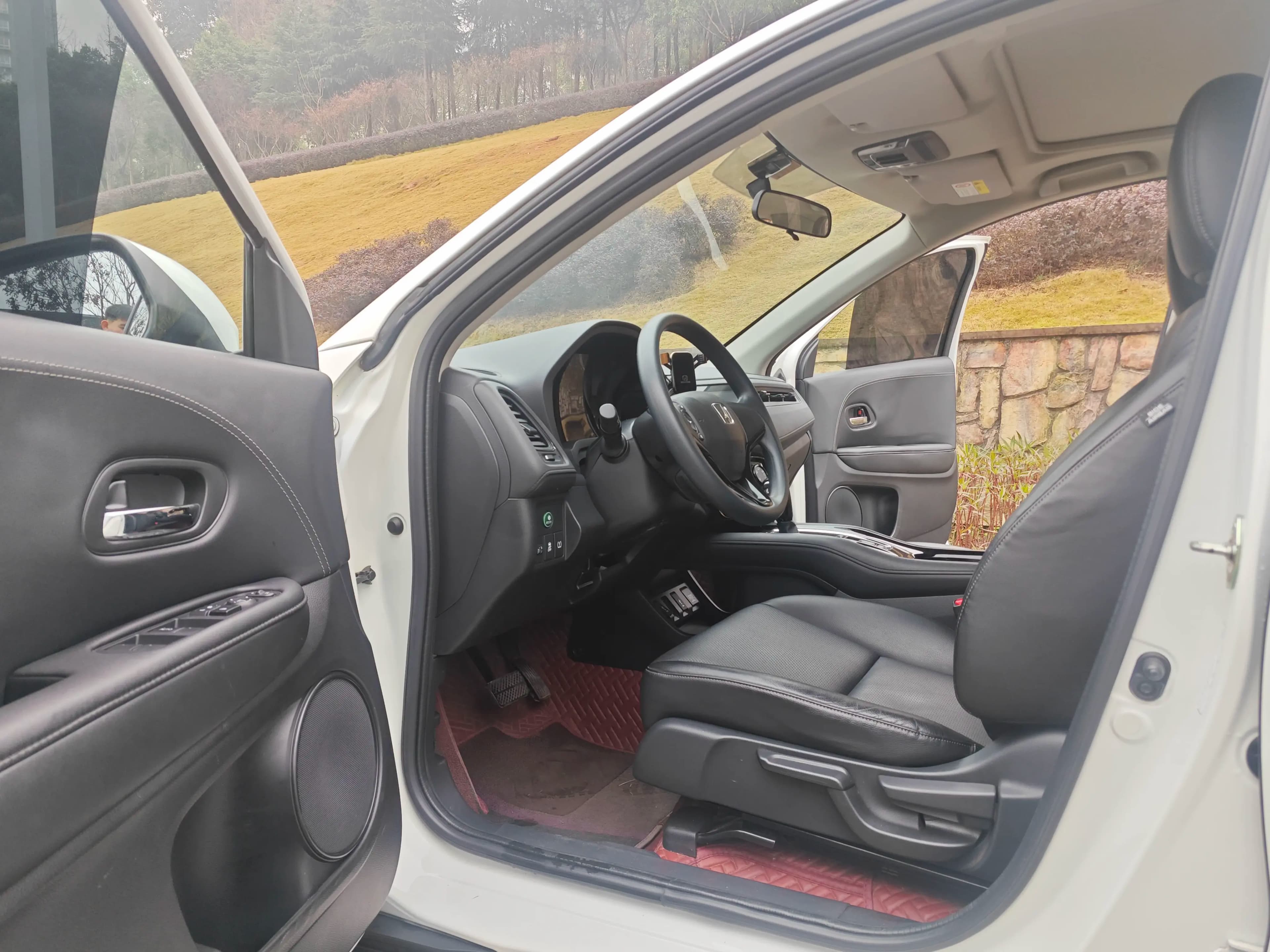 Honda Vezel 2022 г. 43055 км. — фото 12