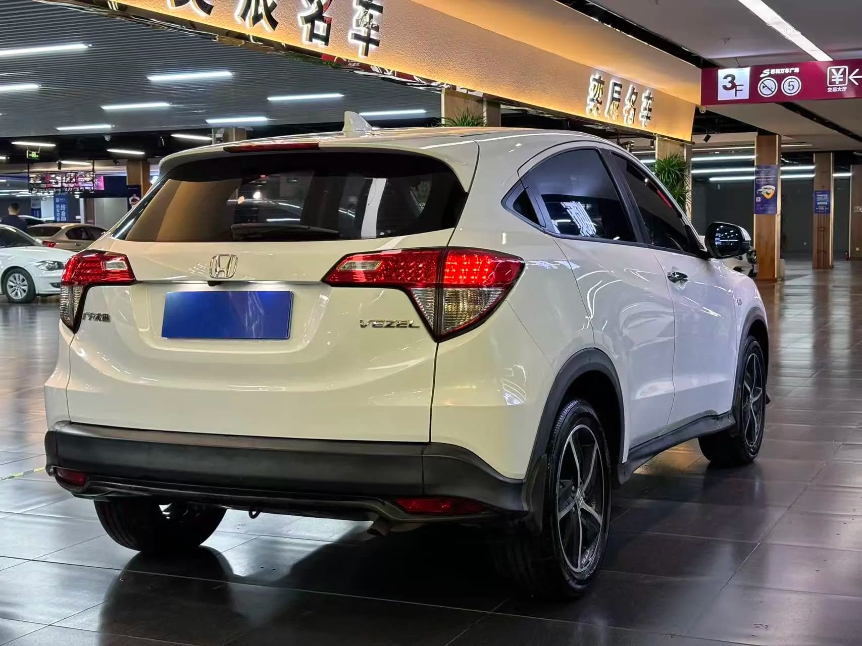 Honda Vezel 2022 г. 52057 км. — фото 6