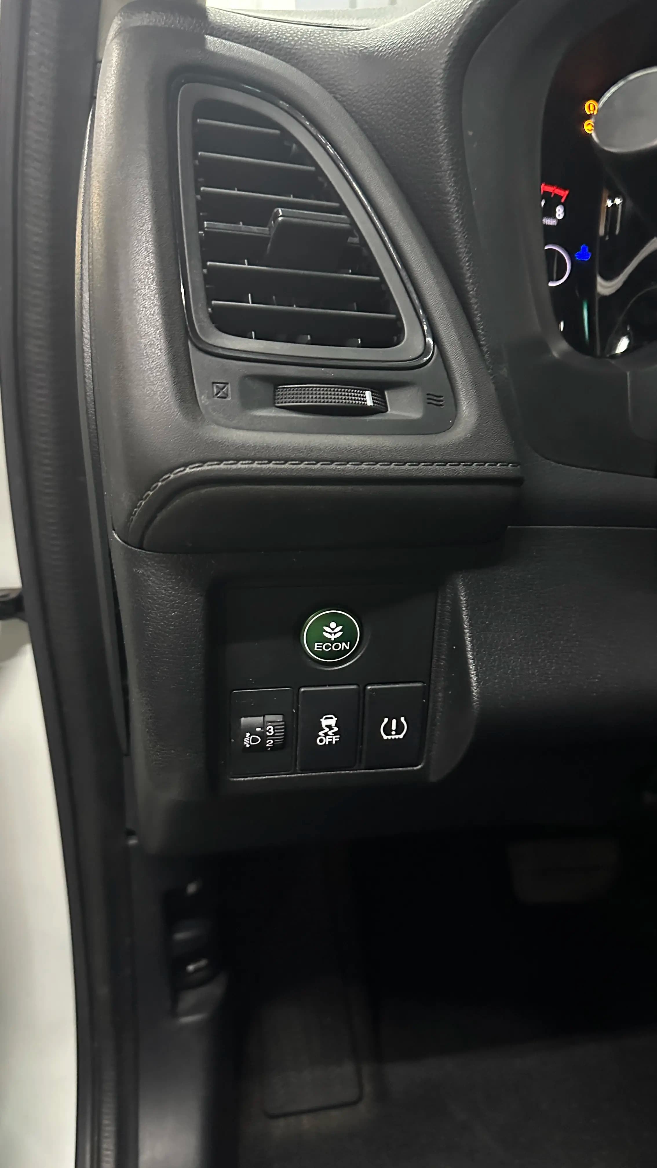 Honda Vezel 2022 г. 52057 км. — фото 10