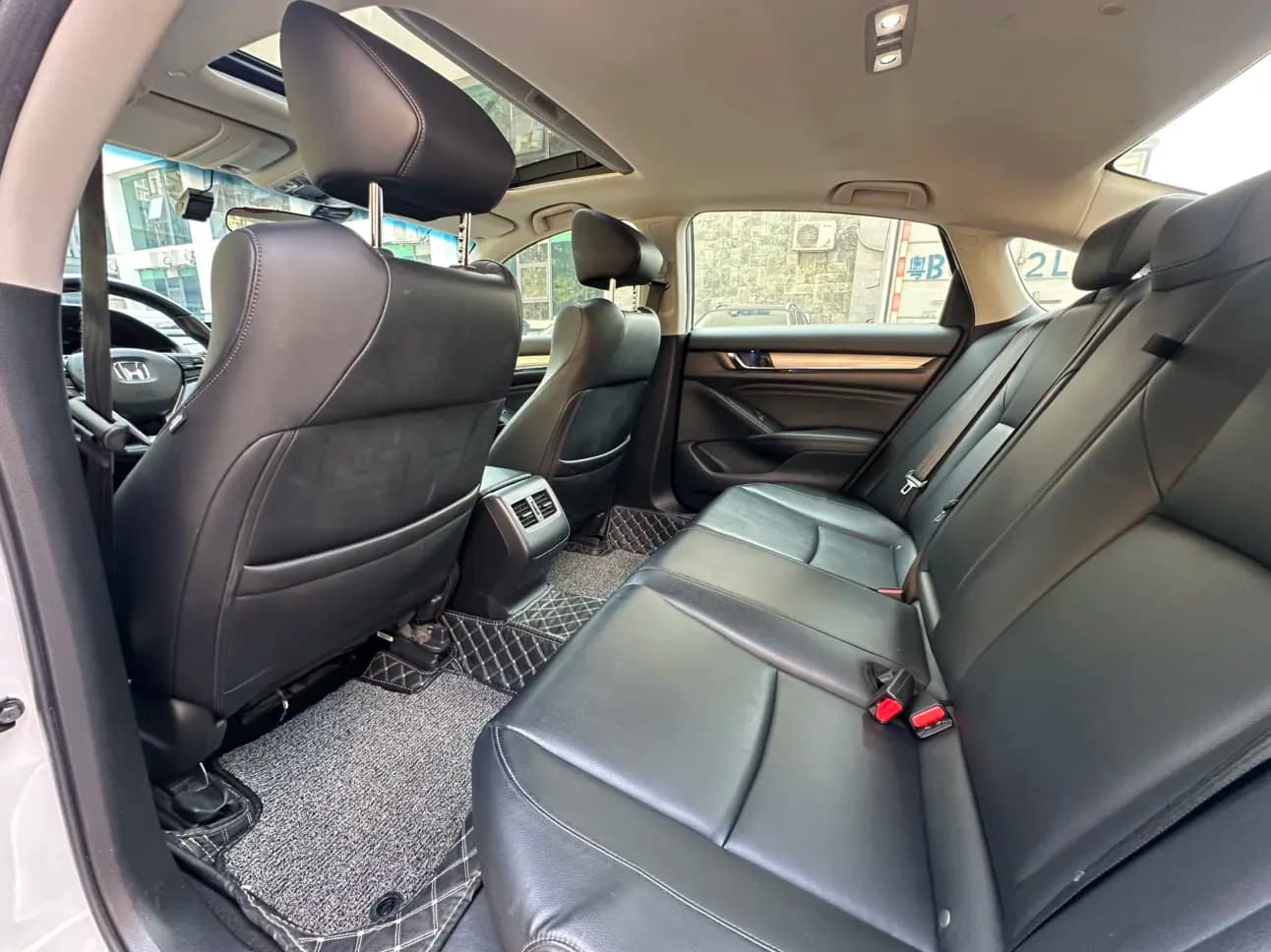 Honda Accord 2021 г. 65000 км. — фото 13