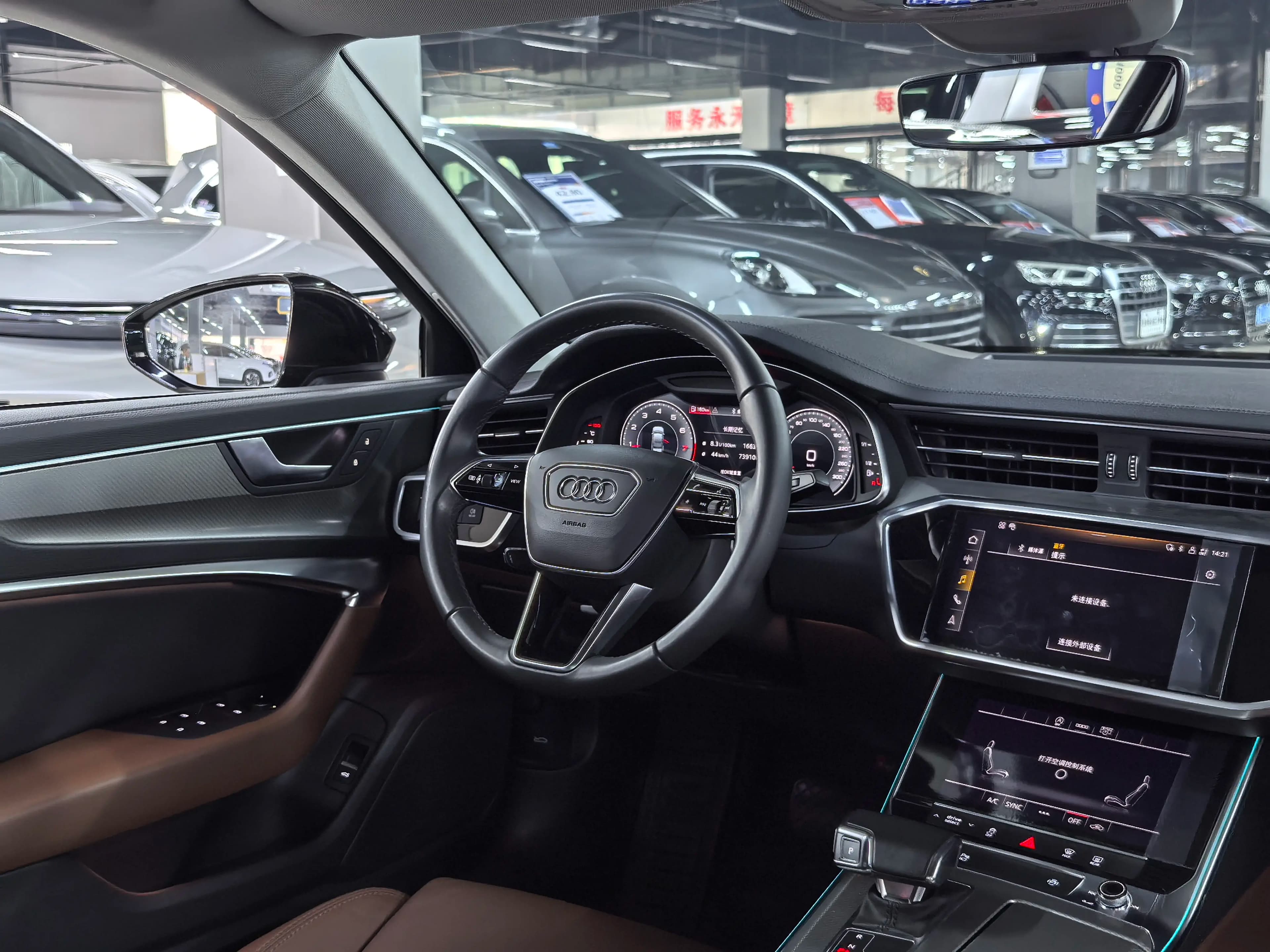 Audi A6L 2021 г. 73097 км. — фото 10