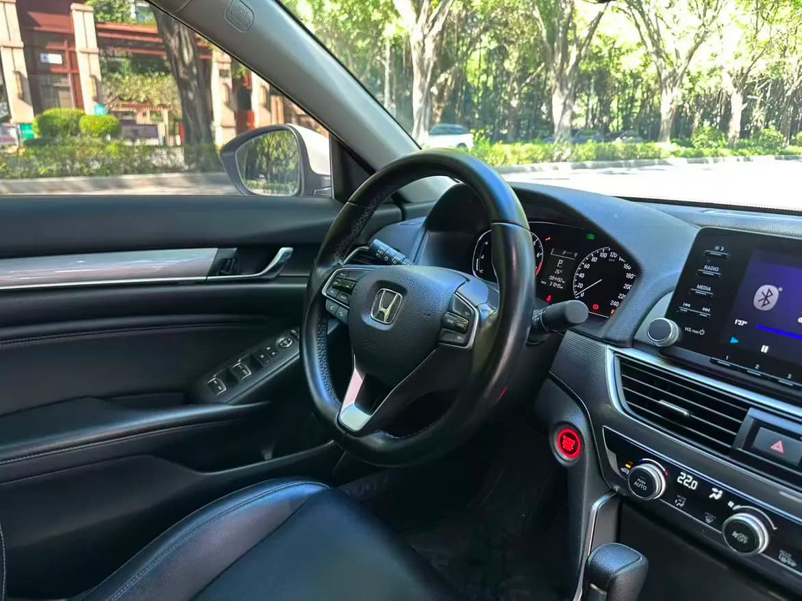 Honda Accord 2021 г. 84000 км. — фото 15