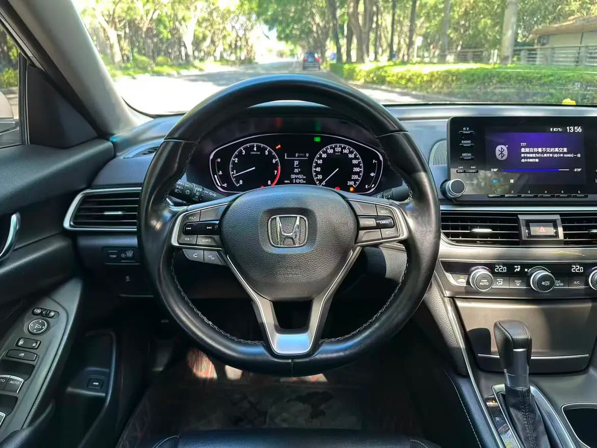 Honda Accord 2021 г. 84000 км. — фото 16