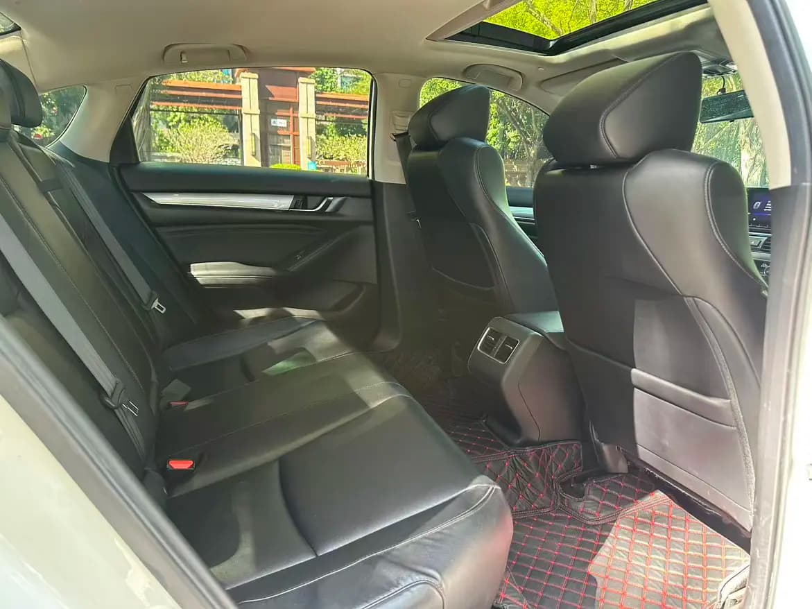 Honda Accord 2021 г. 84000 км. — фото 20