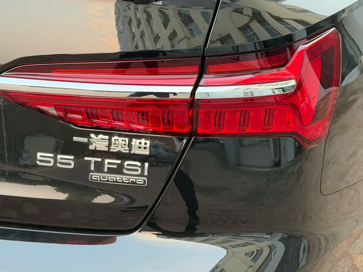 Audi A6L 2023 г. 86115 км. — фото 18