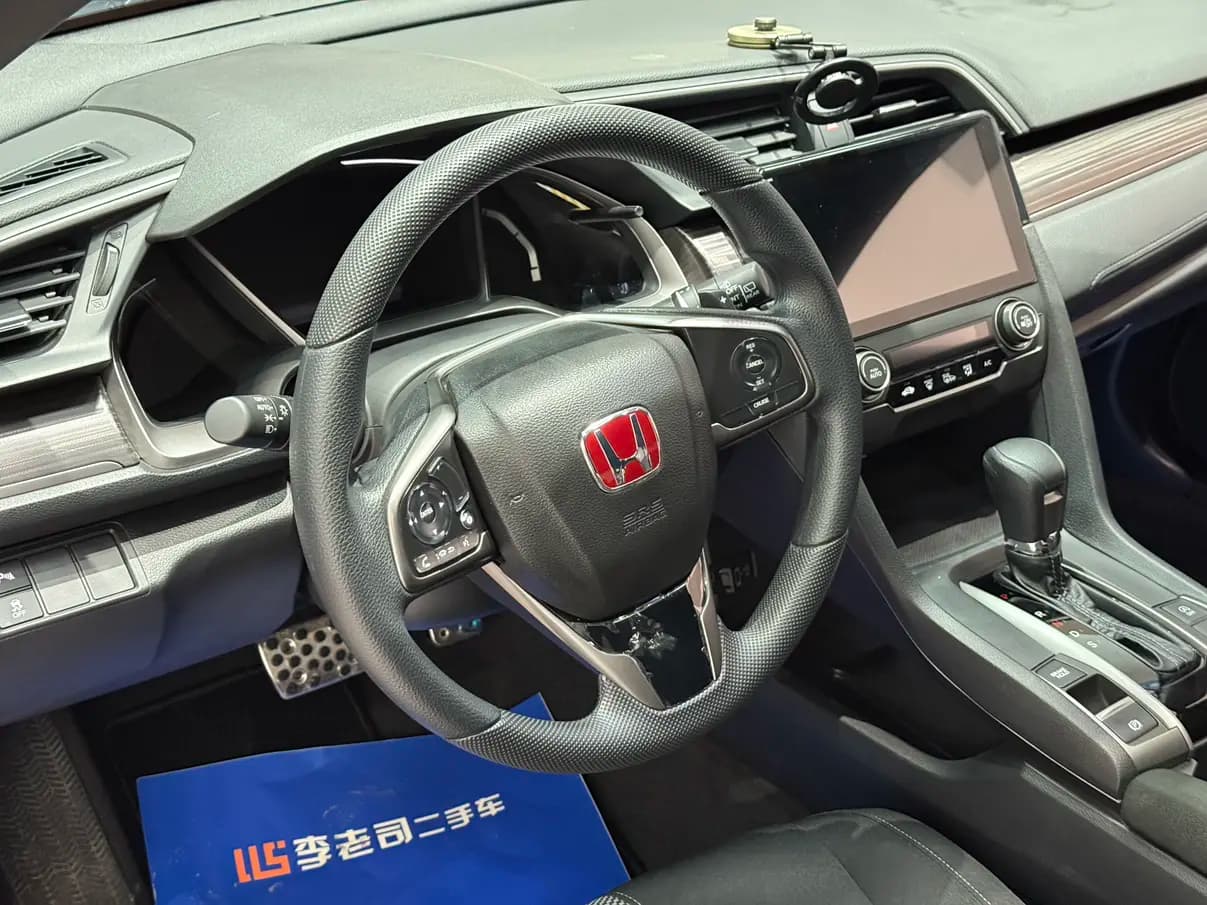 Honda Civic 2023 г. 25399 км. — фото 22