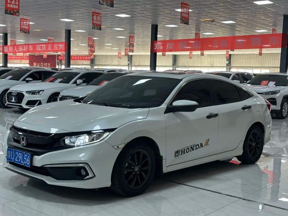 Honda Civic 2021 г. 70103 км.