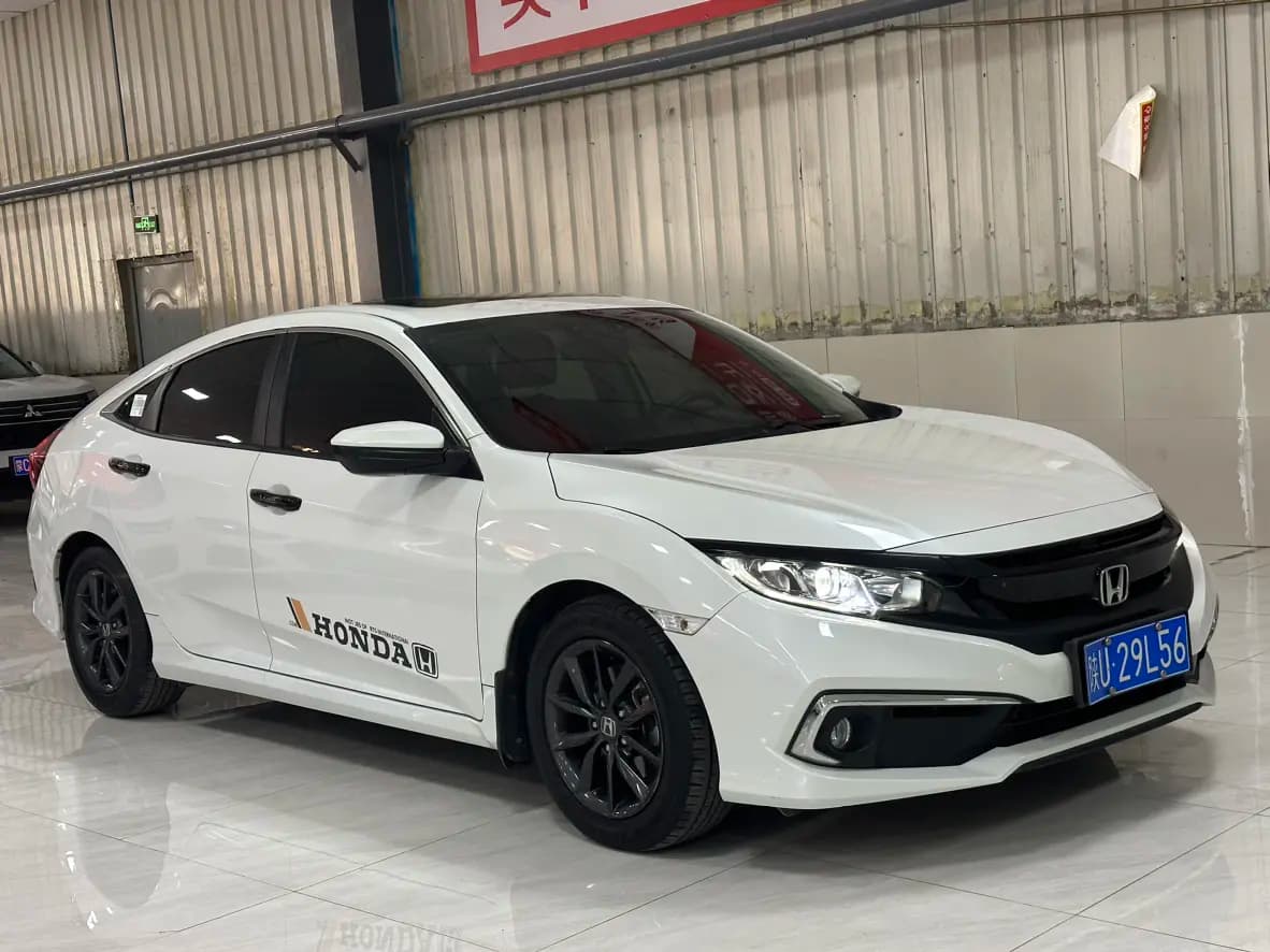 Honda Civic 2021 г. 70103 км. — фото 3