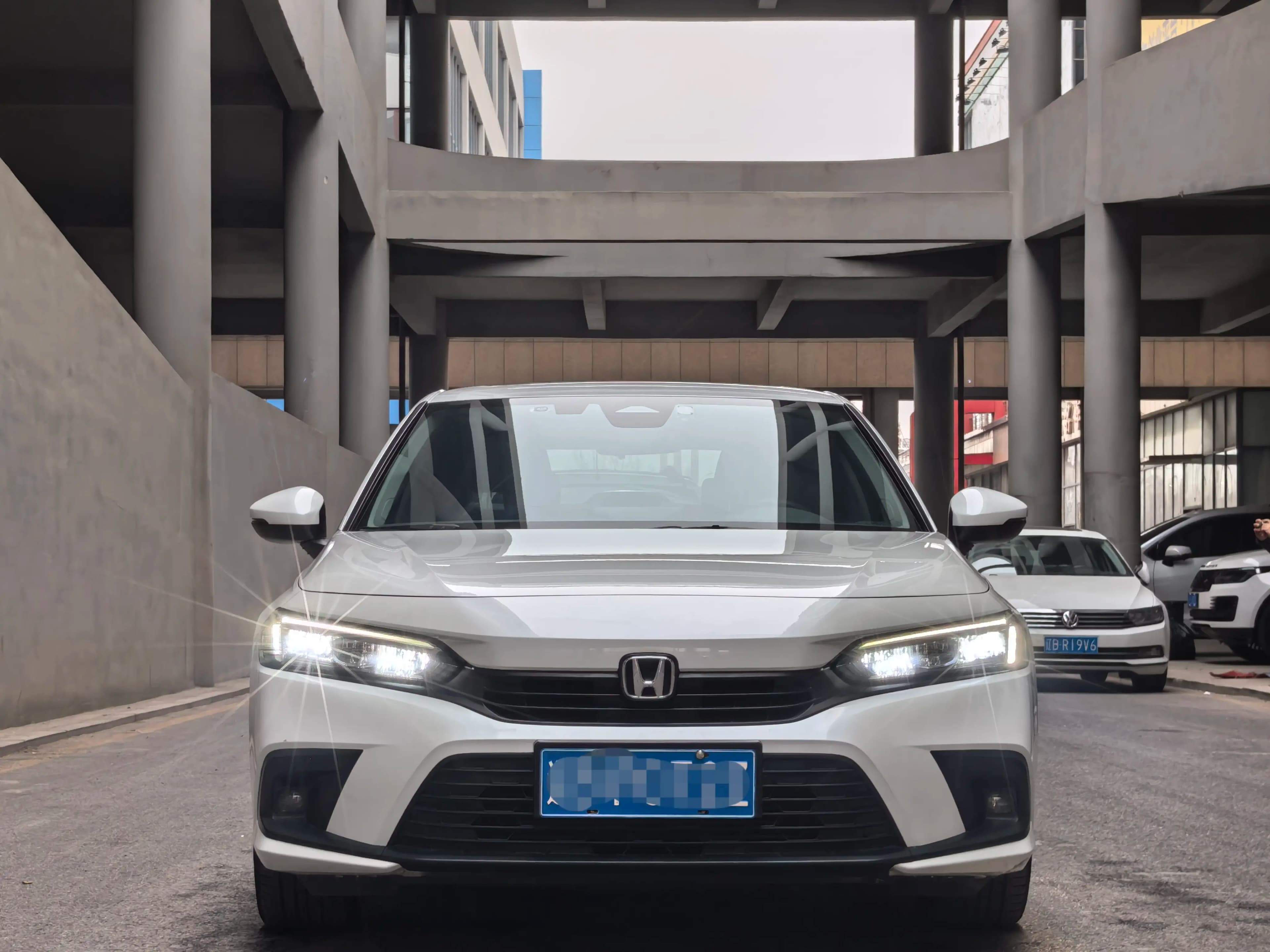 Honda Civic 2024 г. 57107 км. — фото 2