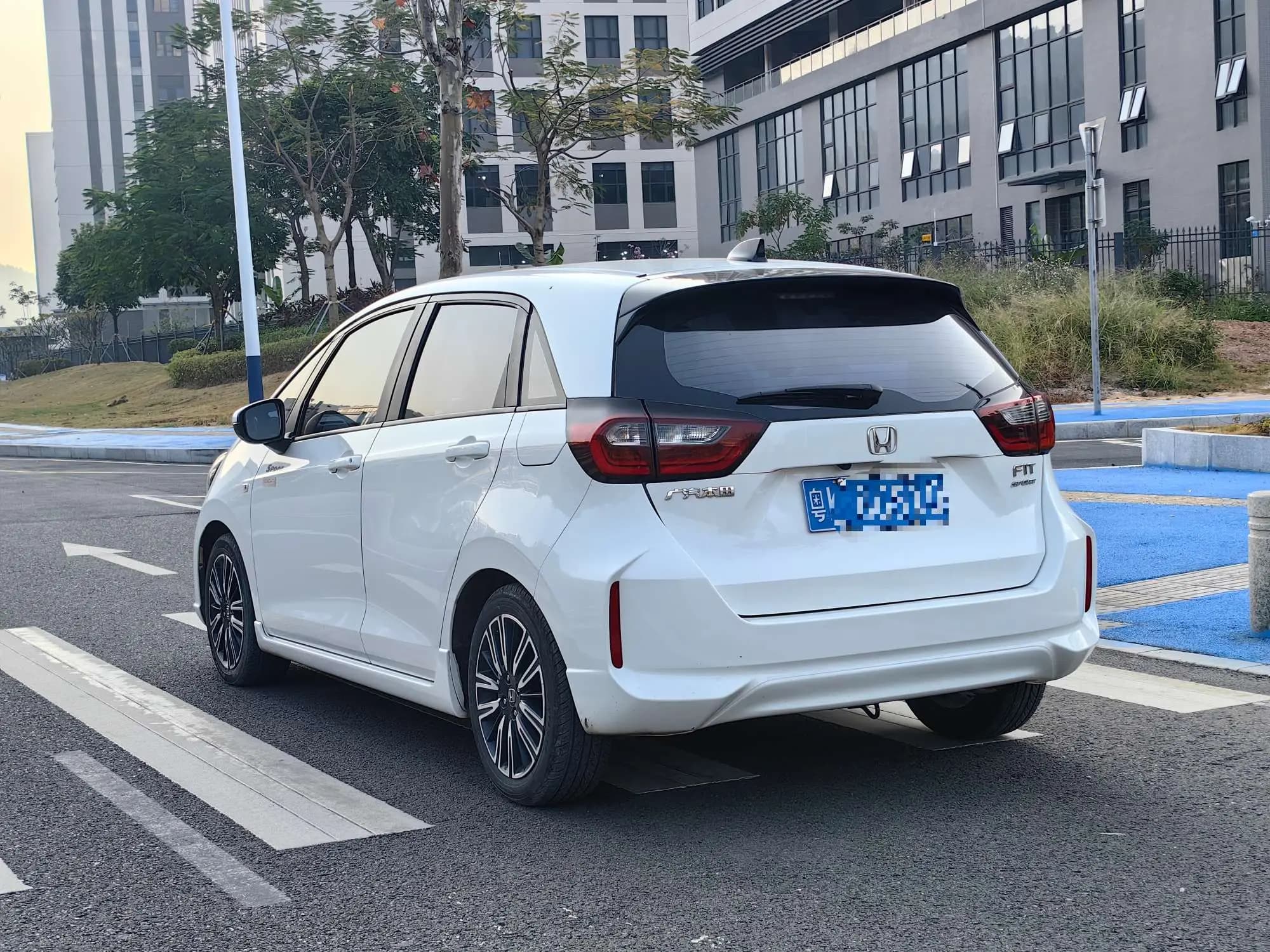 Honda Fit 2021 г. 60075 км. — фото 4