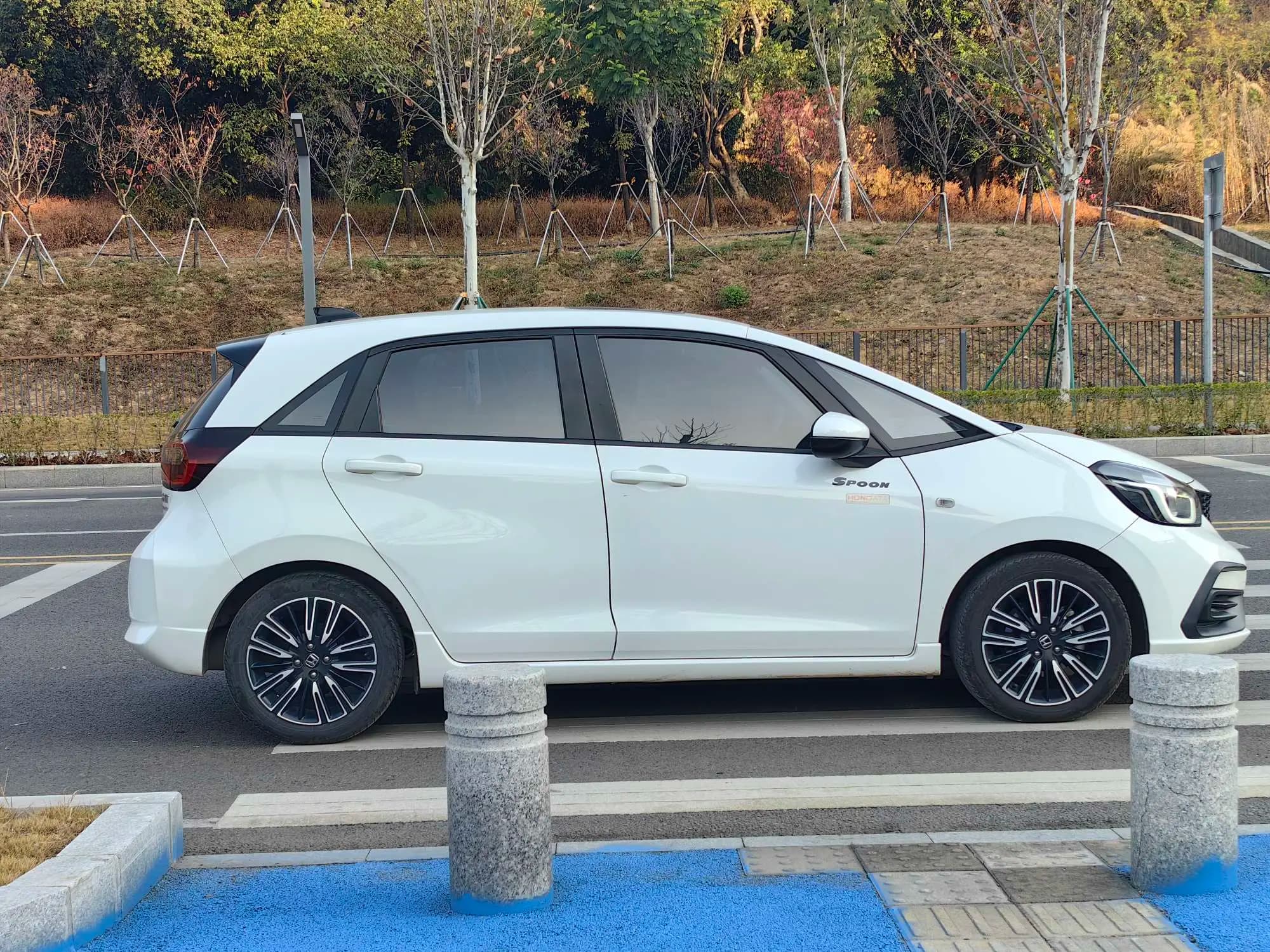 Honda Fit 2021 г. 60075 км. — фото 7