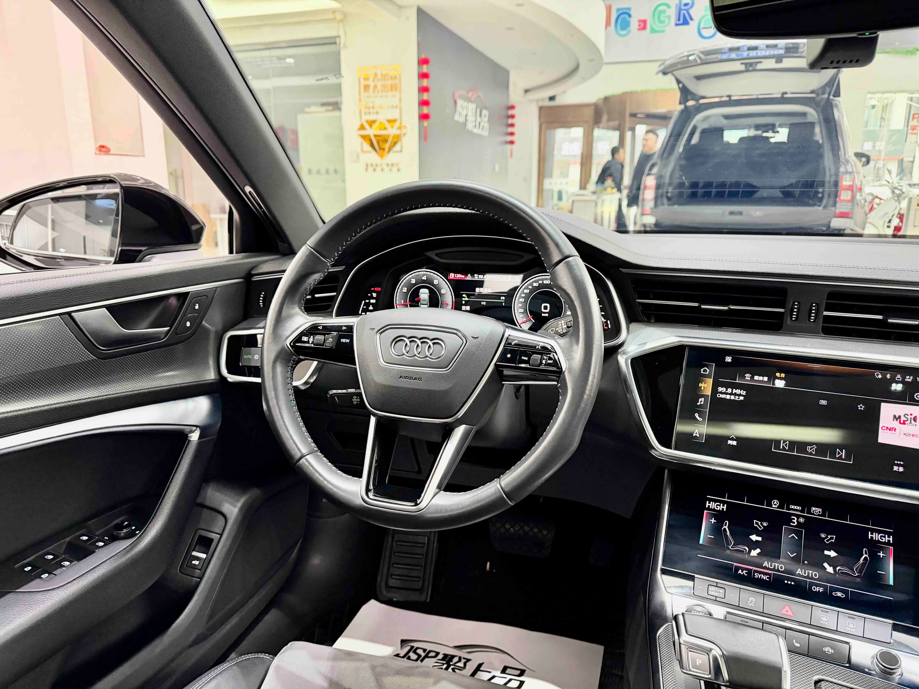 Audi A6L 2021 г. 104136 км. — фото 14