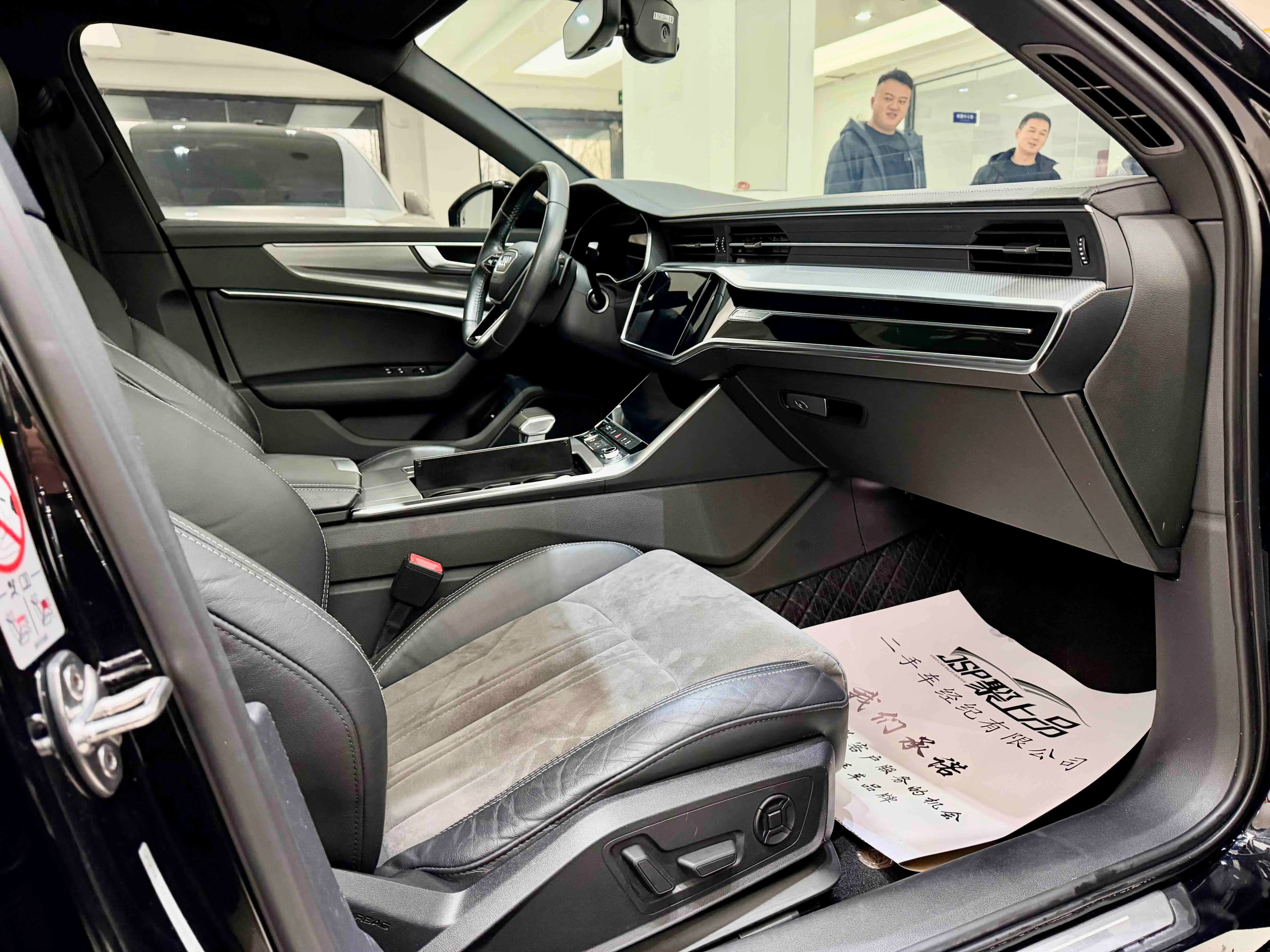 Audi A6L 2021 г. 104136 км. — фото 16