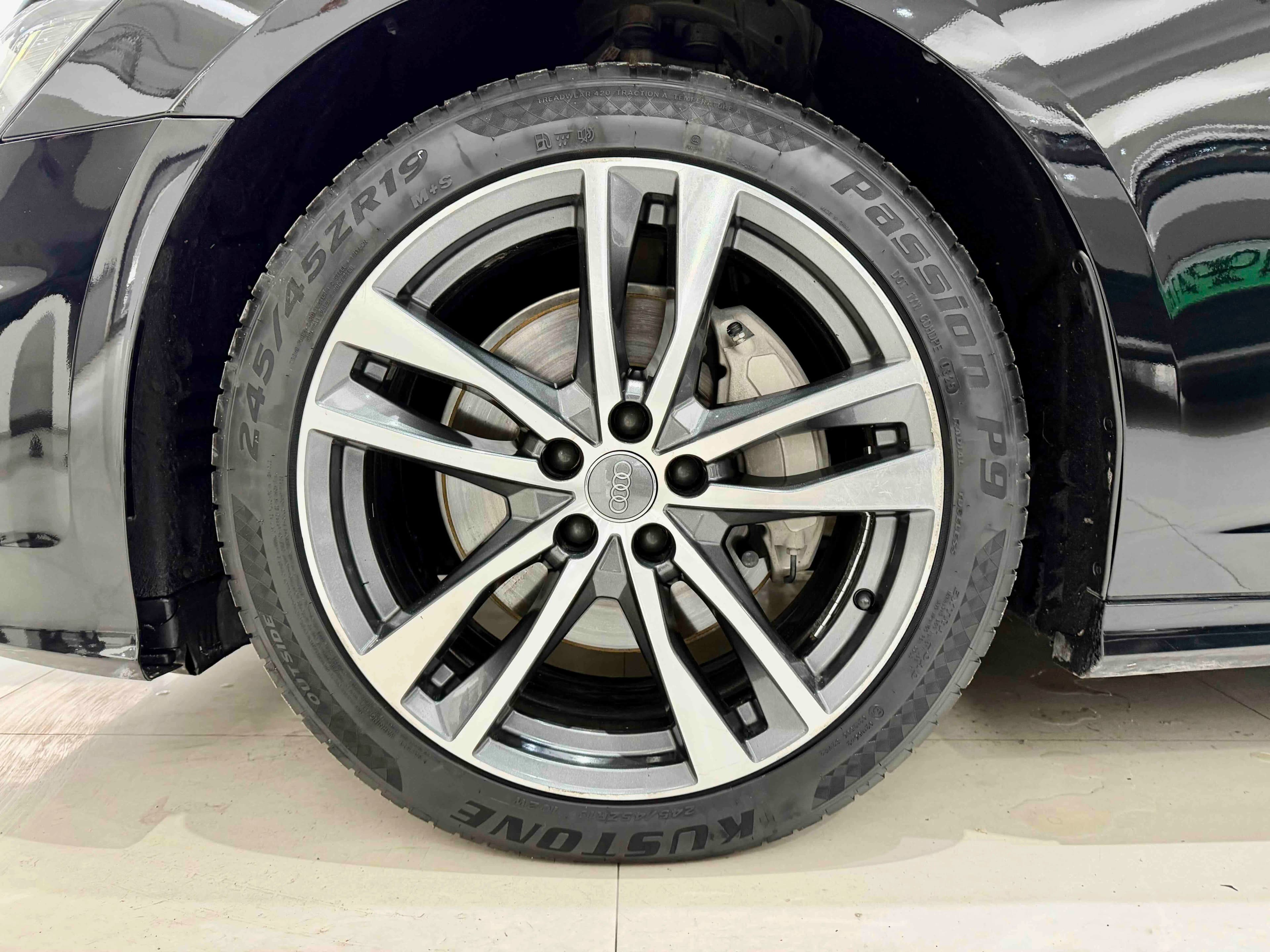 Audi A6L 2021 г. 104136 км. — фото 9